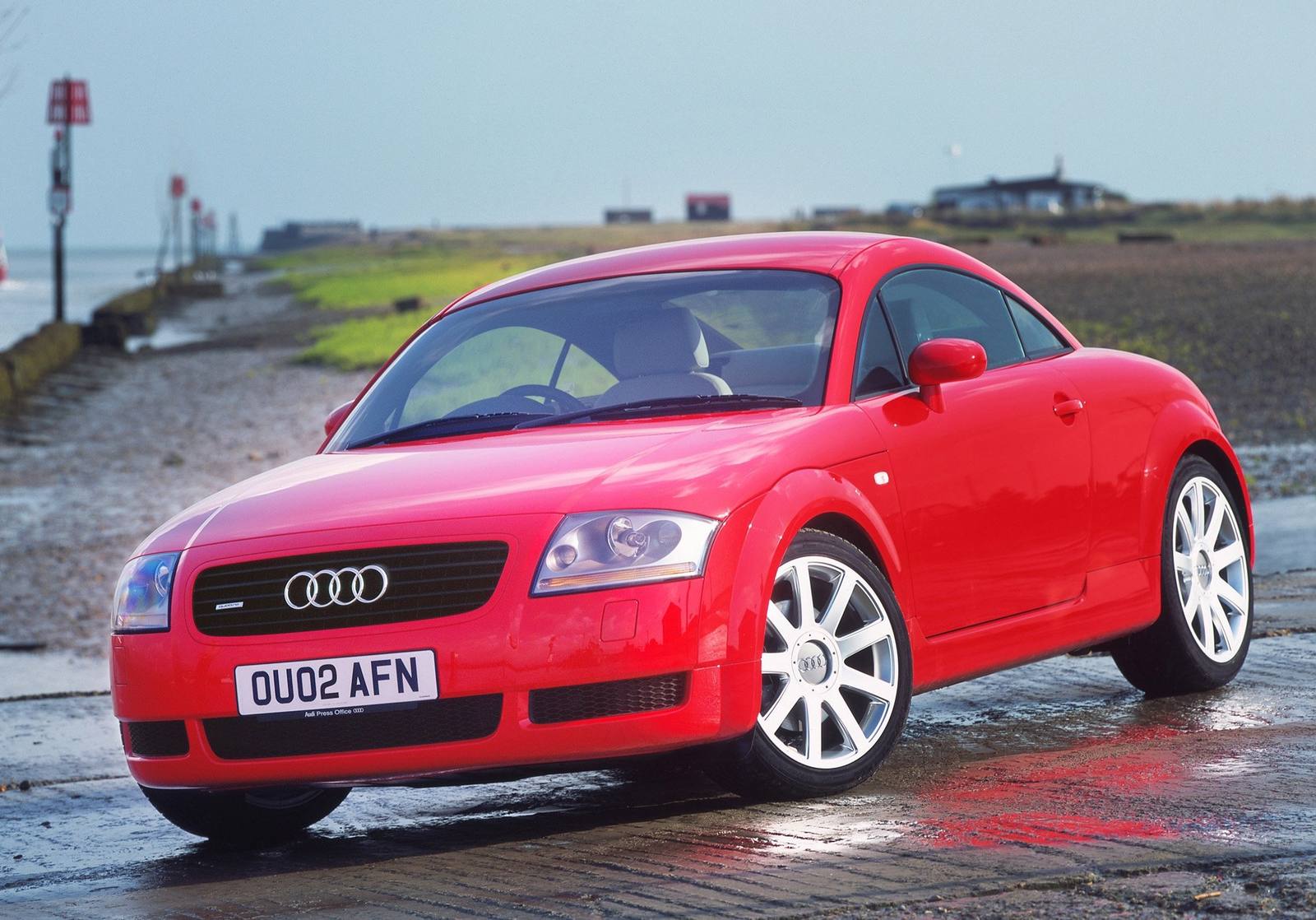 TT Coupe 1.8 T quattro DTM Edition