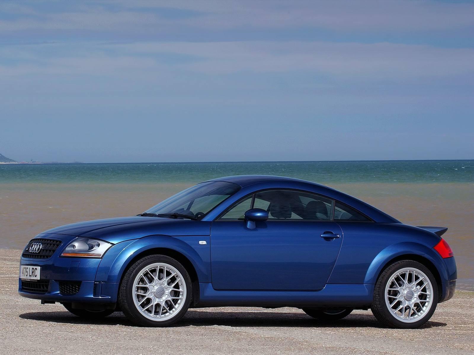 TT Coupe 1.8 T quattro DTM Edition
