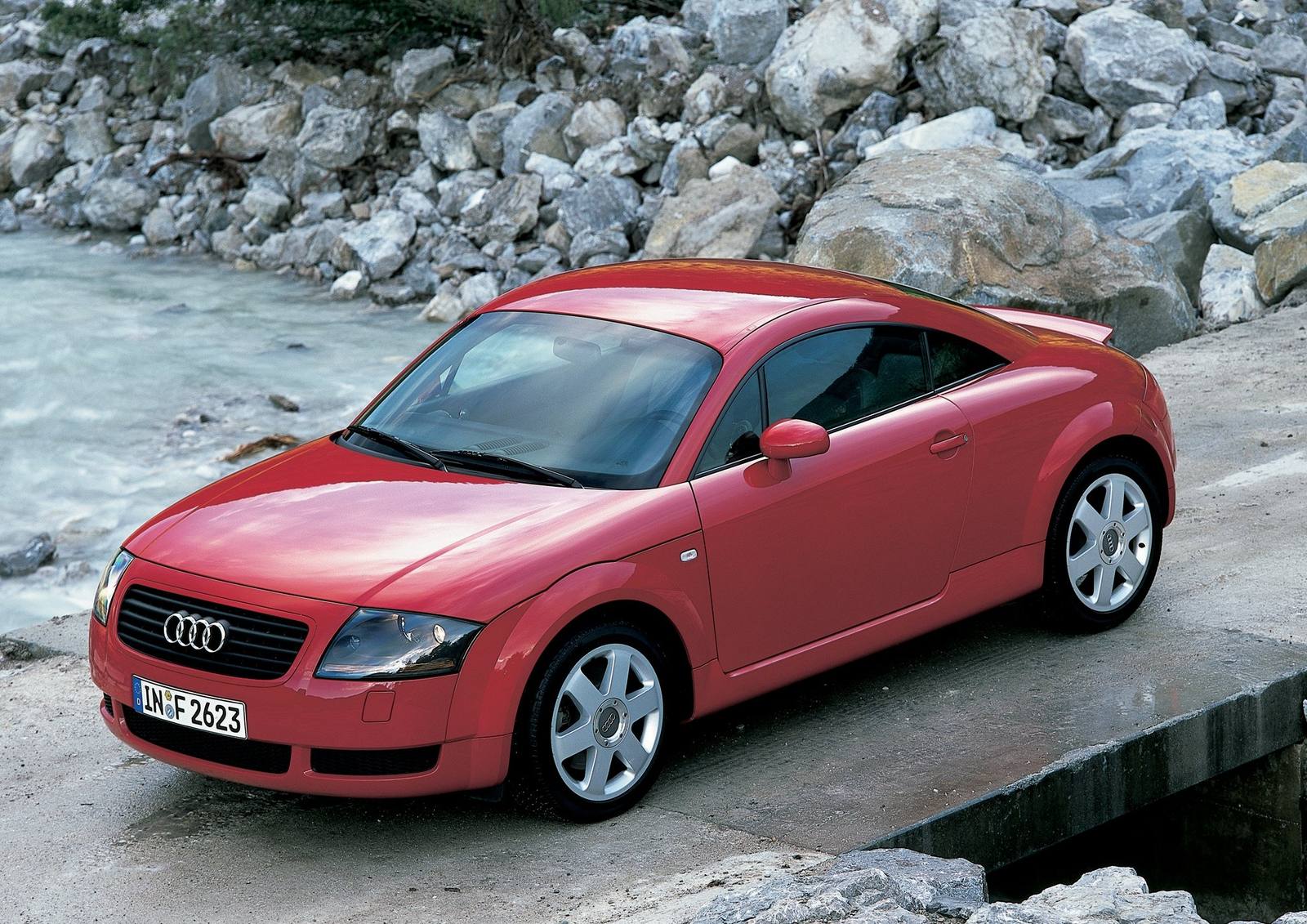 TT Coupe 1.8 T quattro DTM Edition