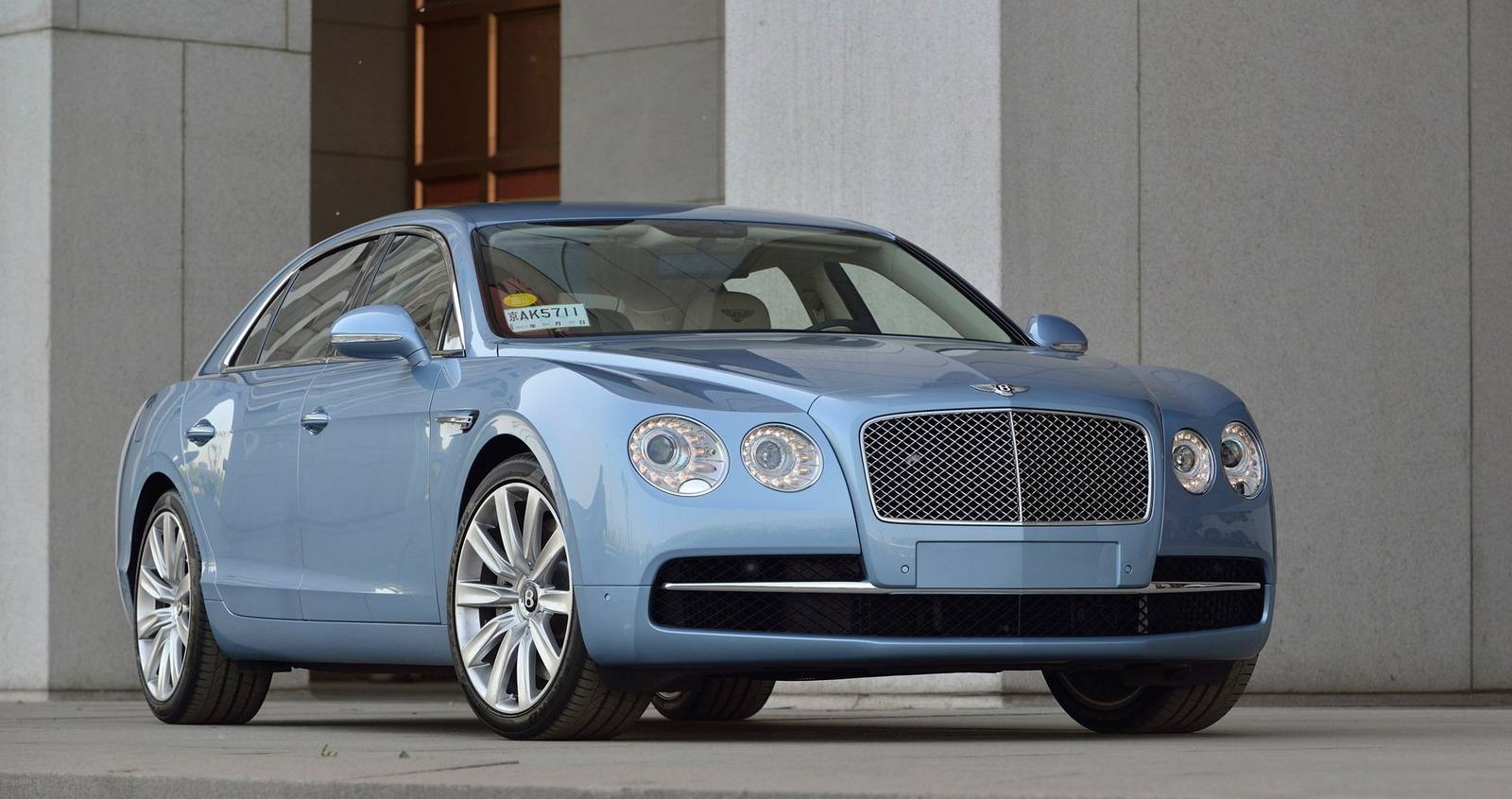 W12 (2013)