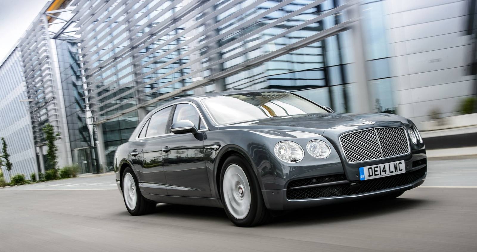 V8 (2014)
