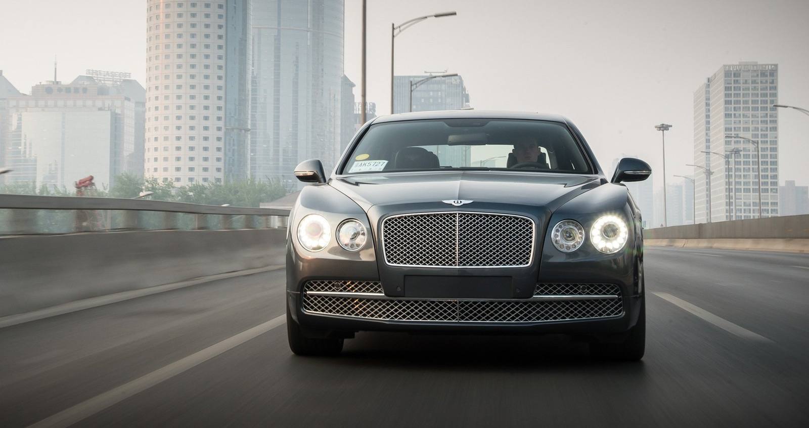 W12 (2013)