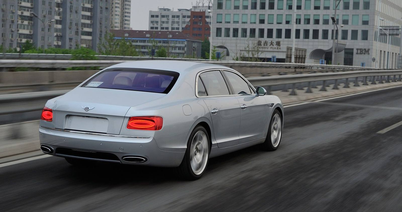 W12 (2013)