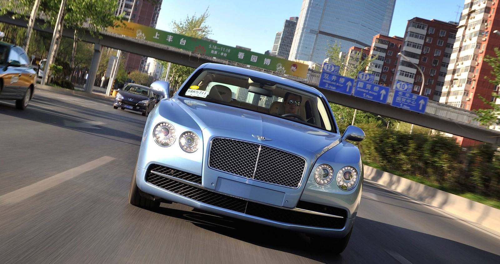 W12 (2013)