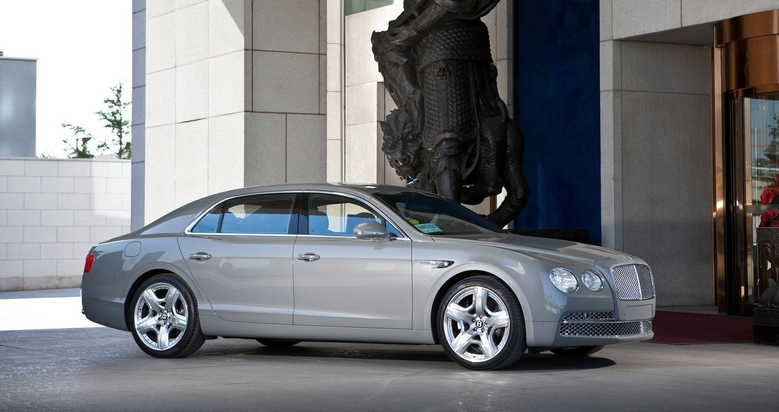 W12 (2013)