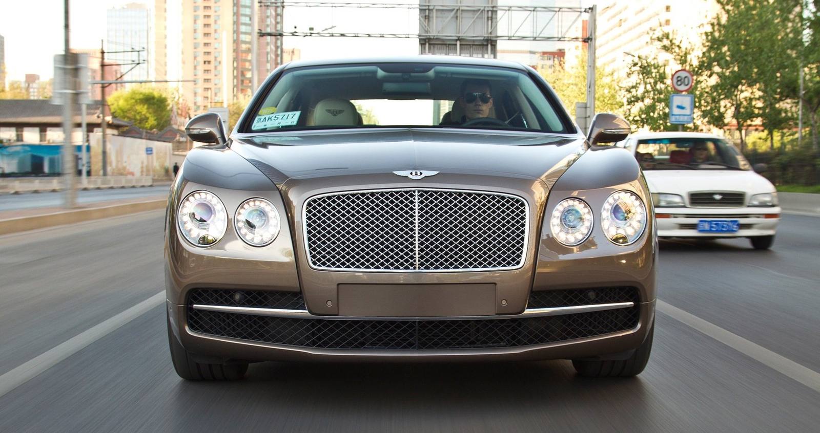 W12 (2013)