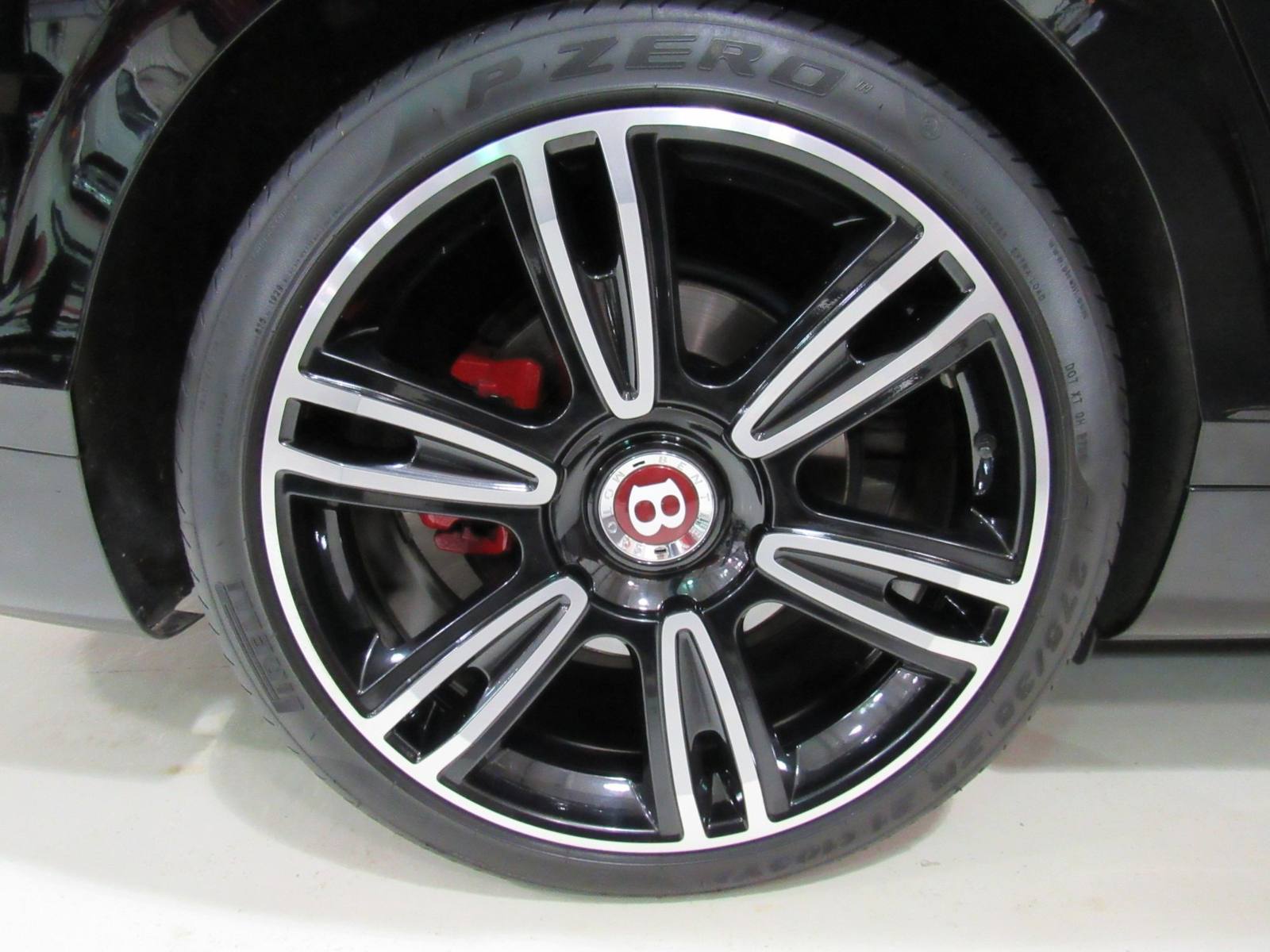 V8 S (2016)
