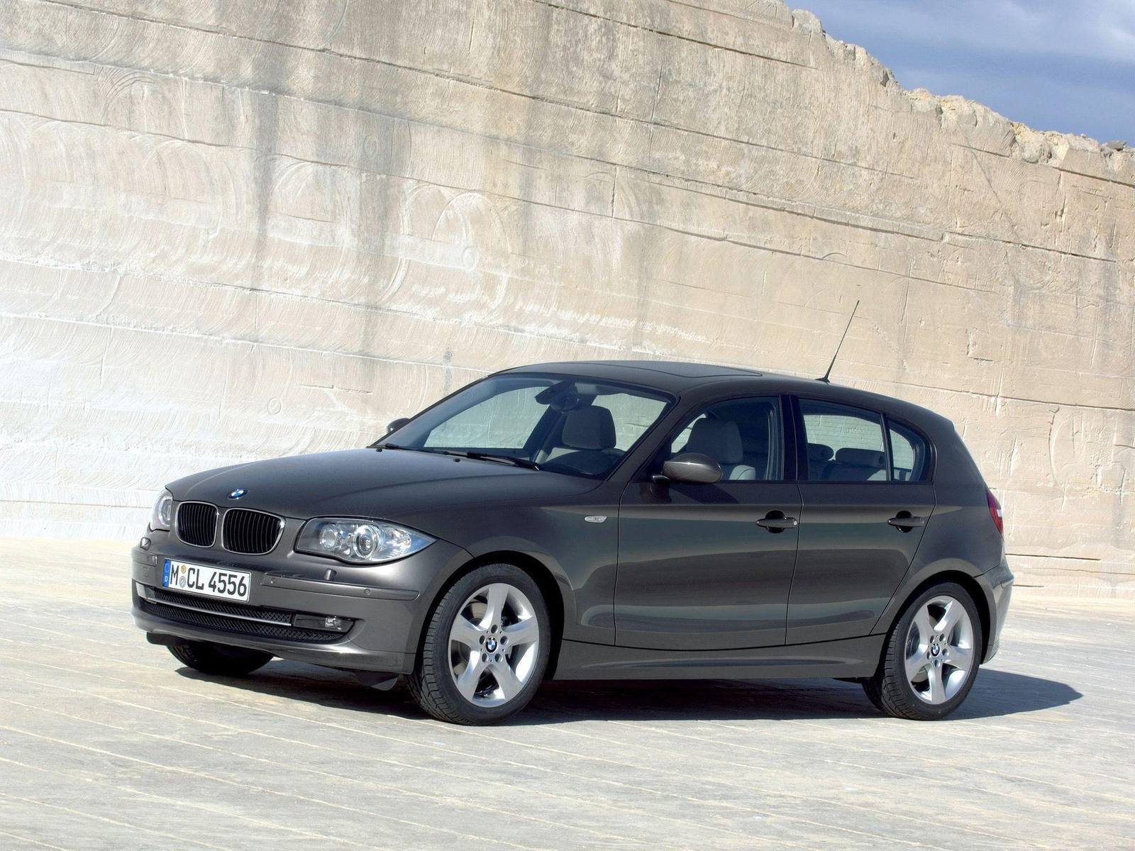 130i