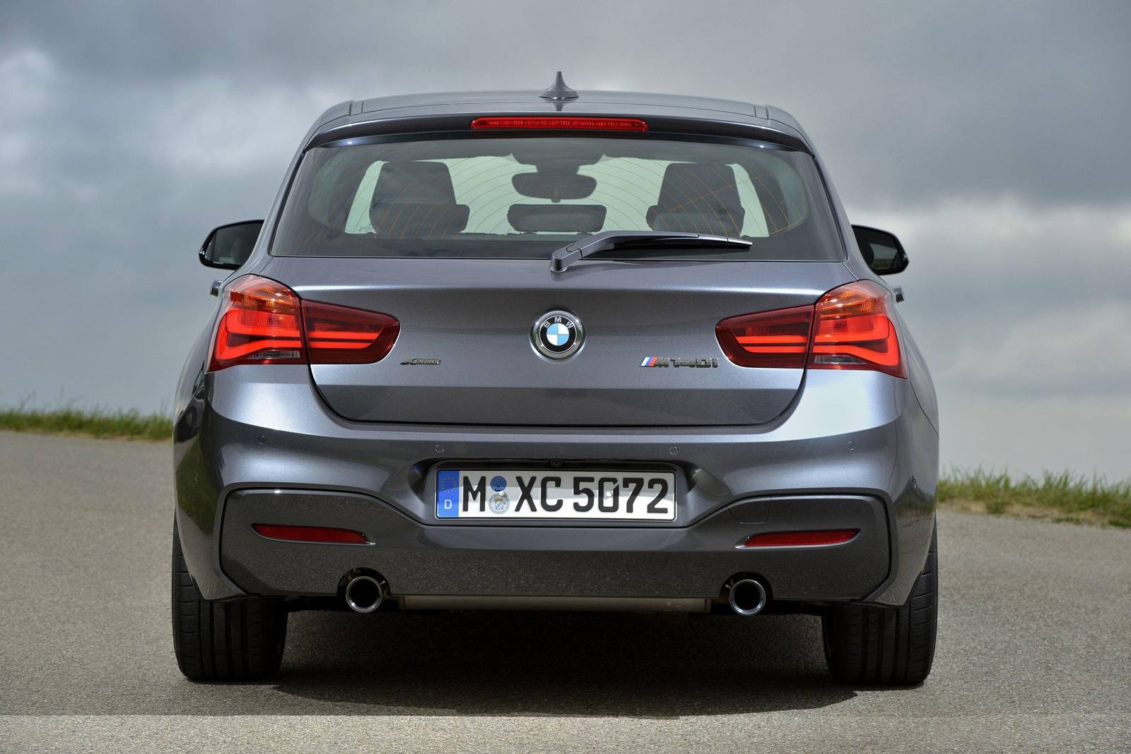 M140i