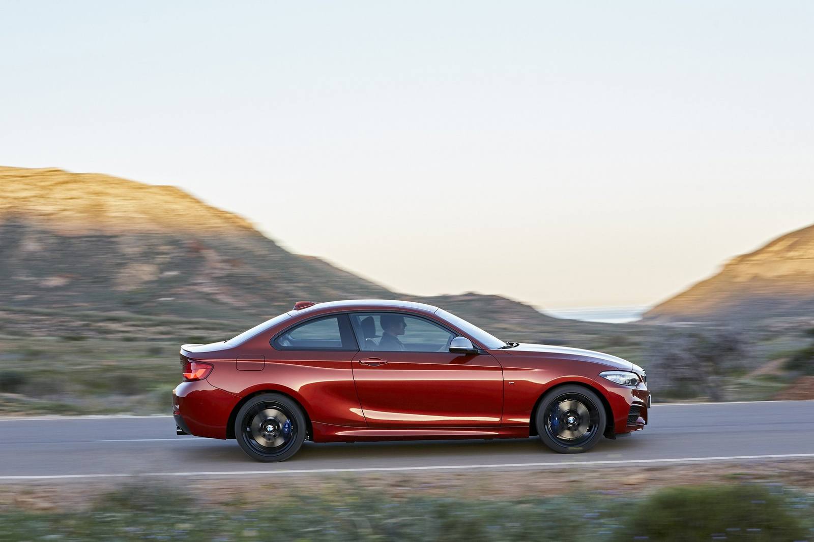 M240i