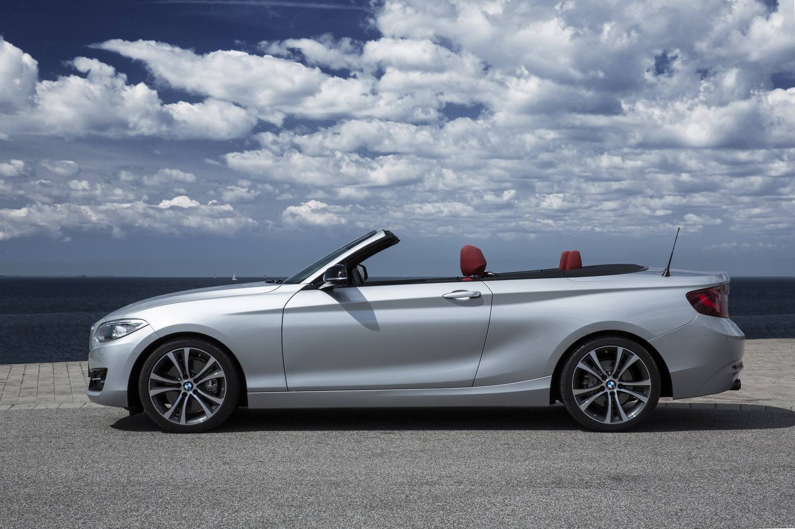 228i