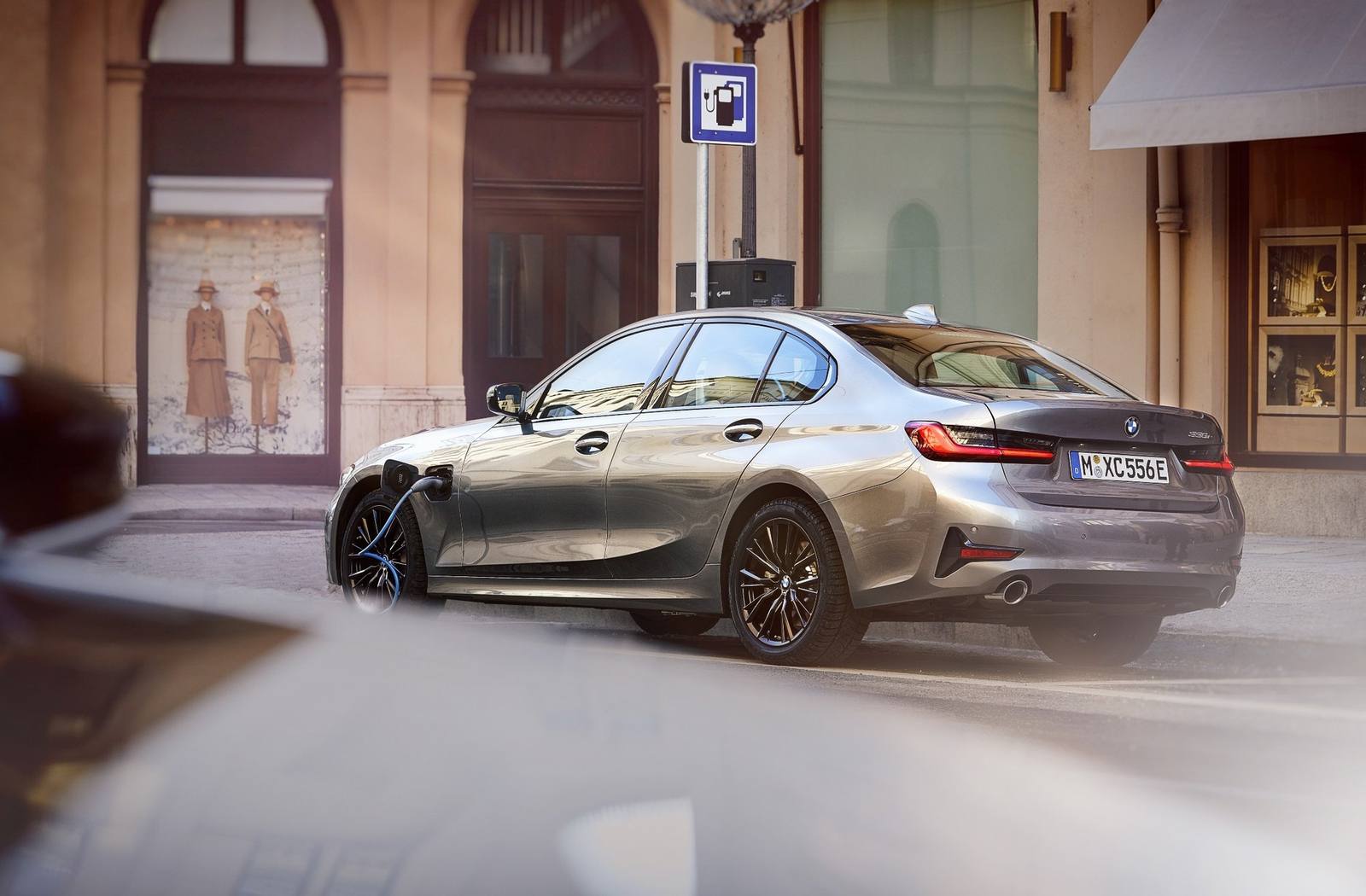 330e
