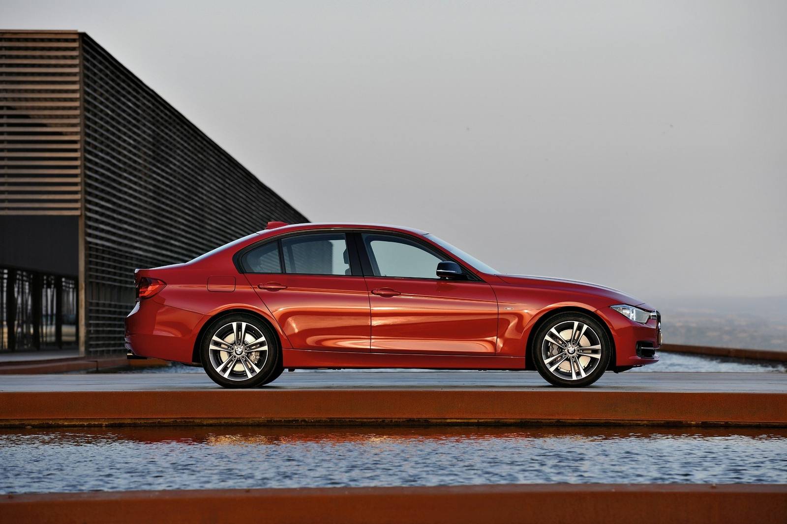 335i