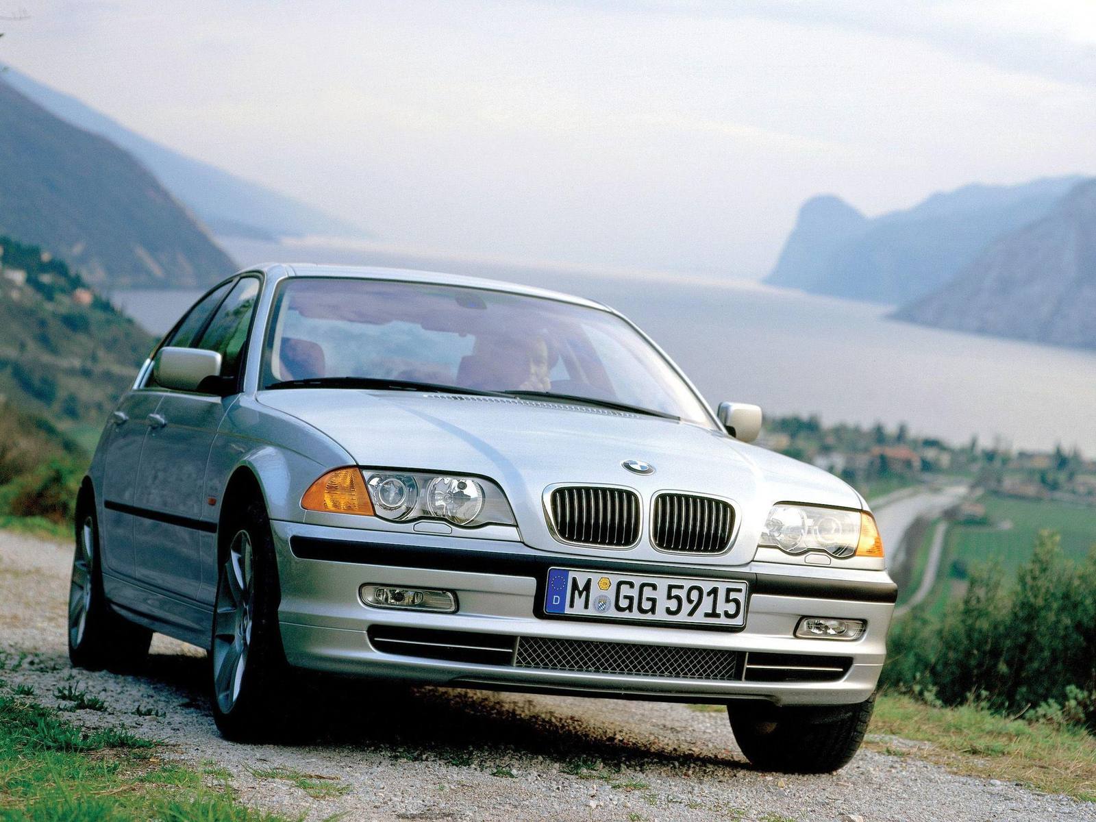 330i