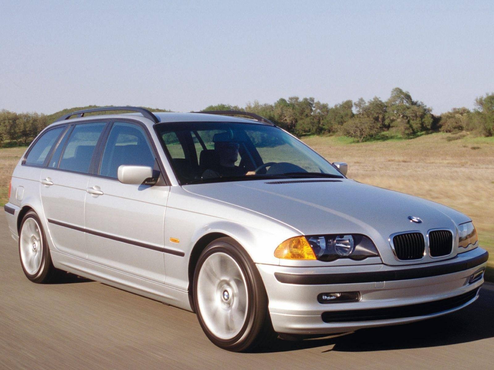 330i Touring