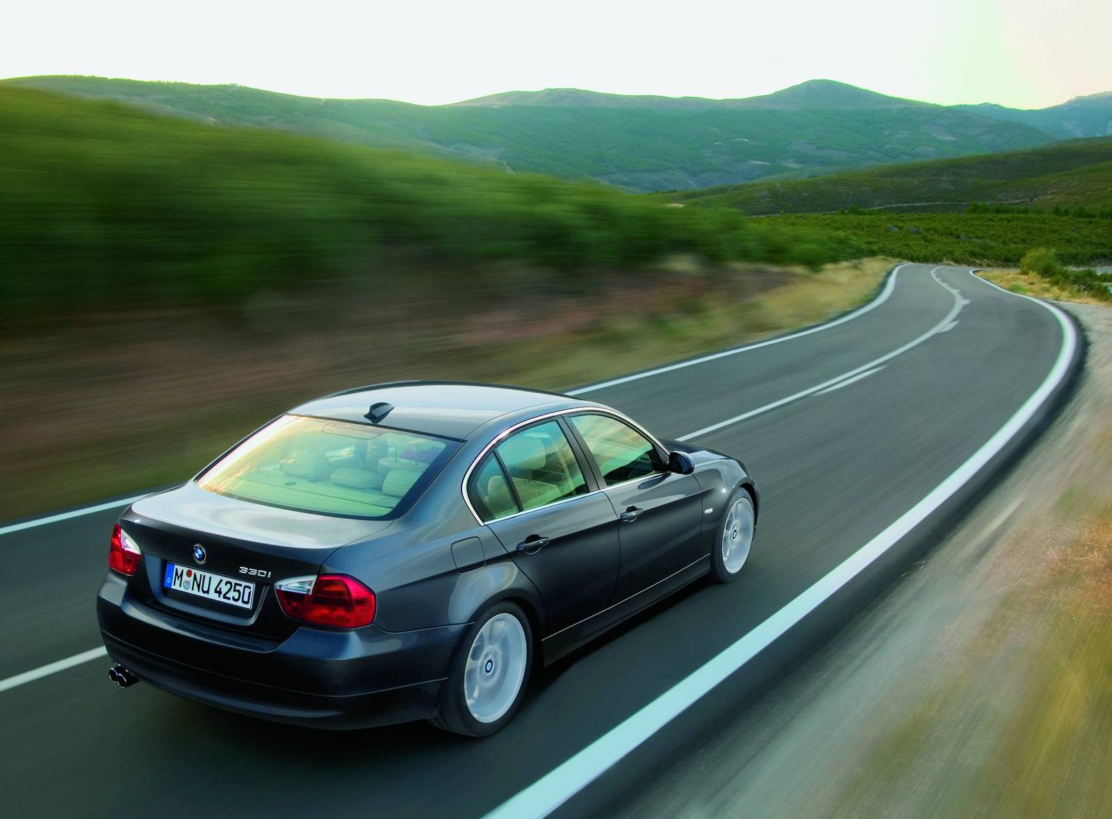 330i