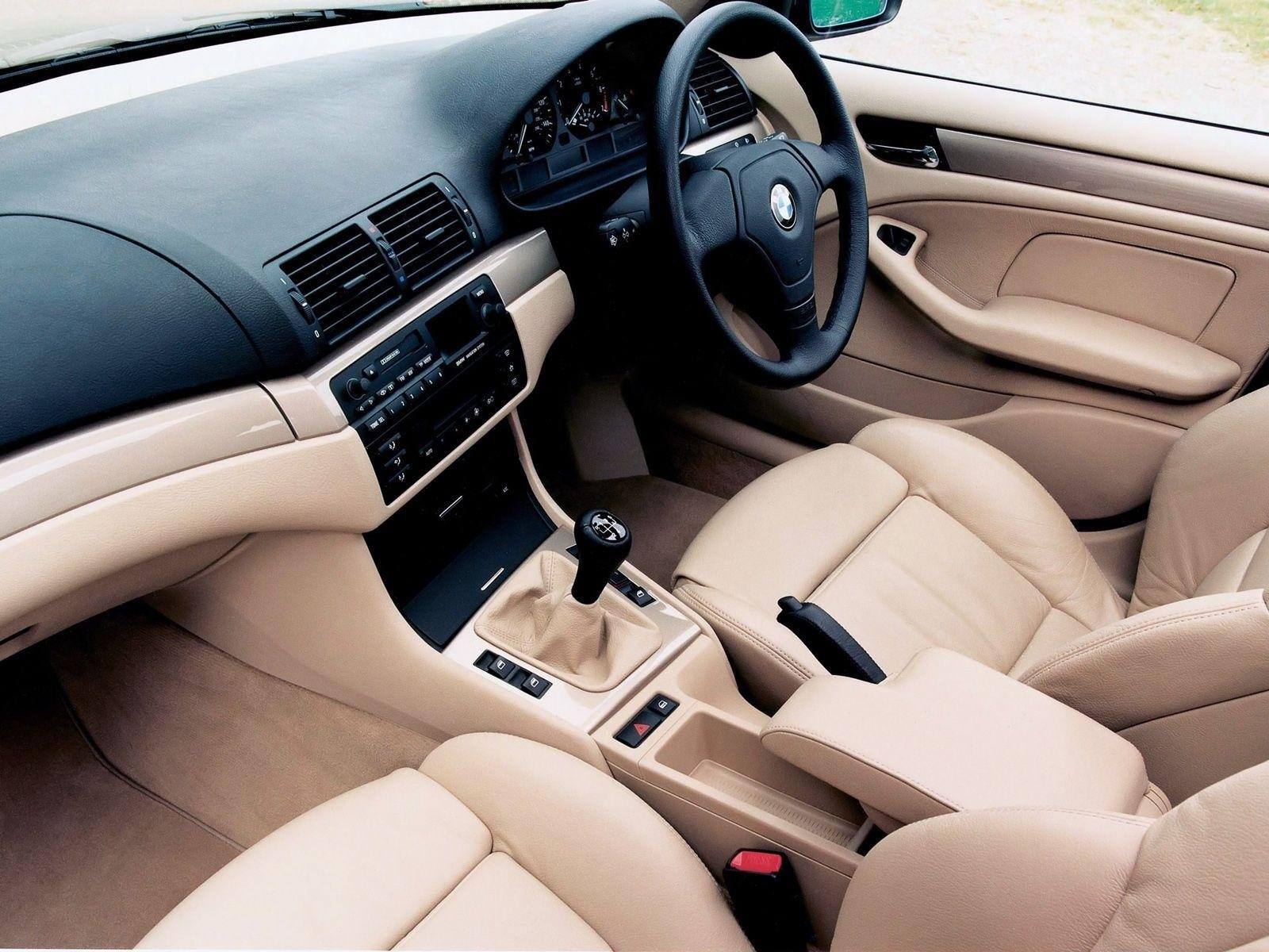 330i Touring