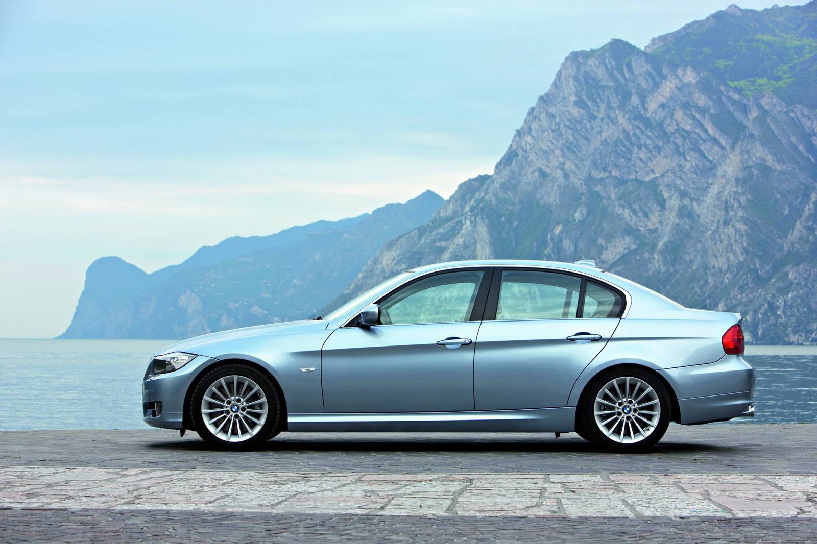 335i