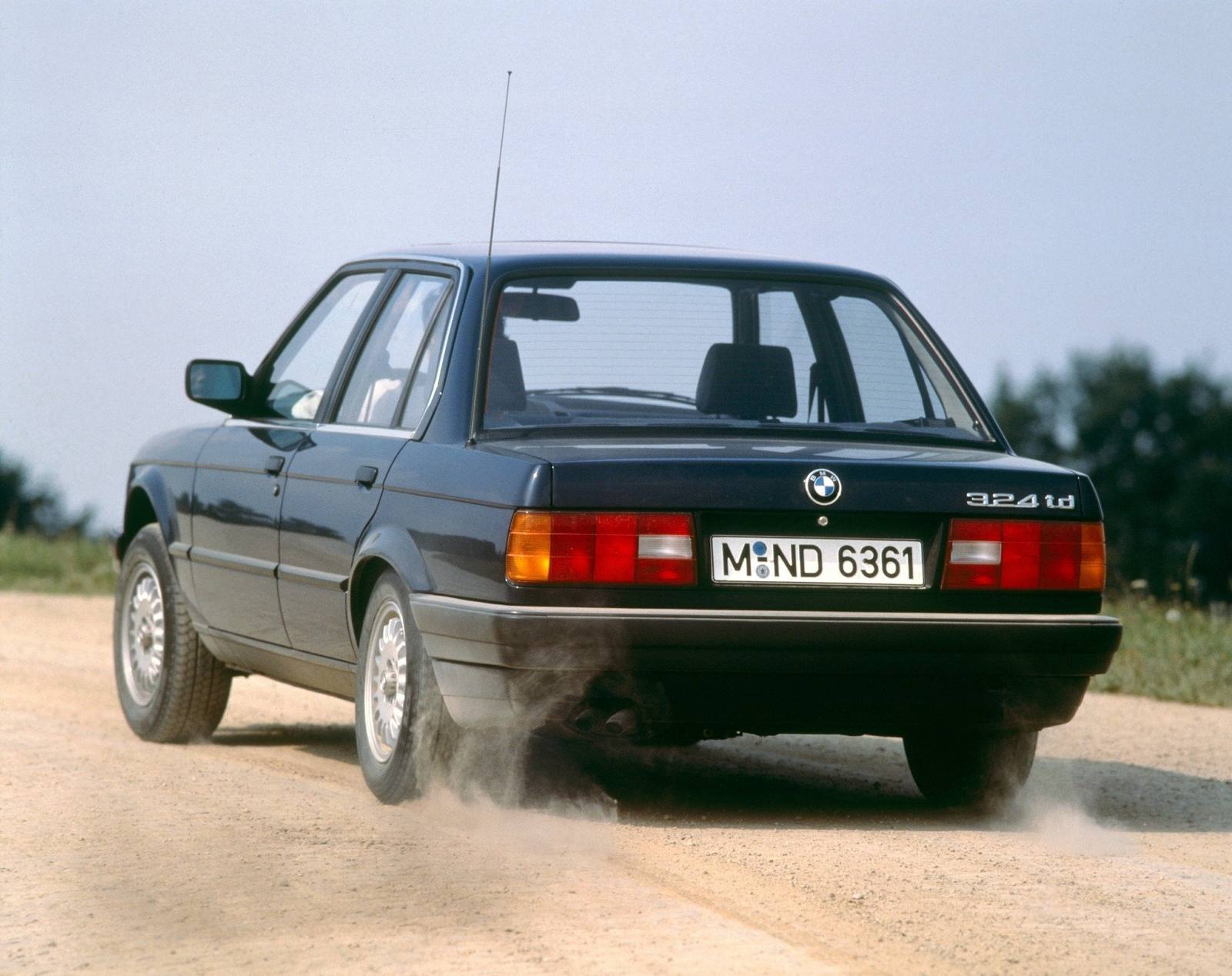 318i