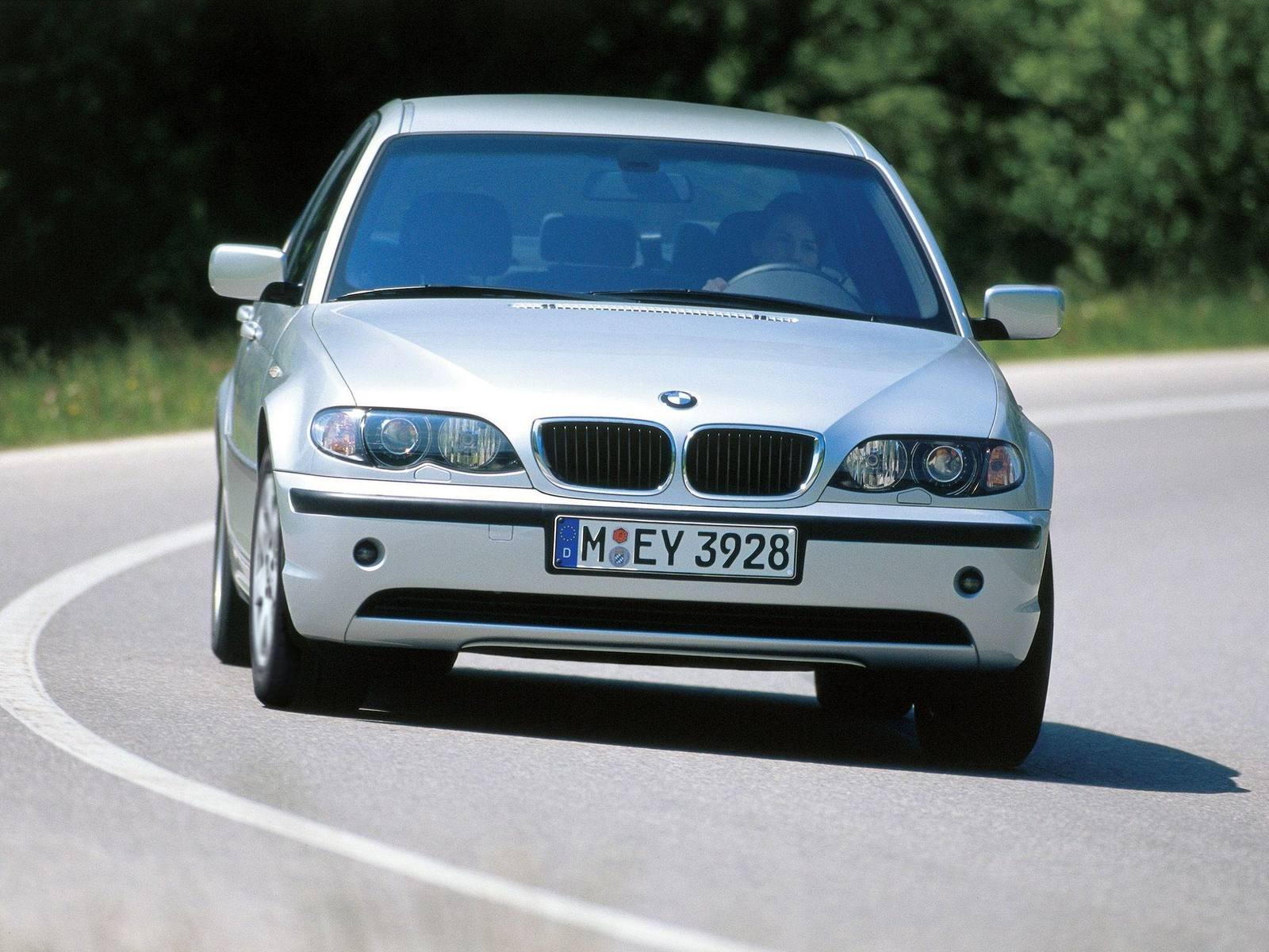 320i
