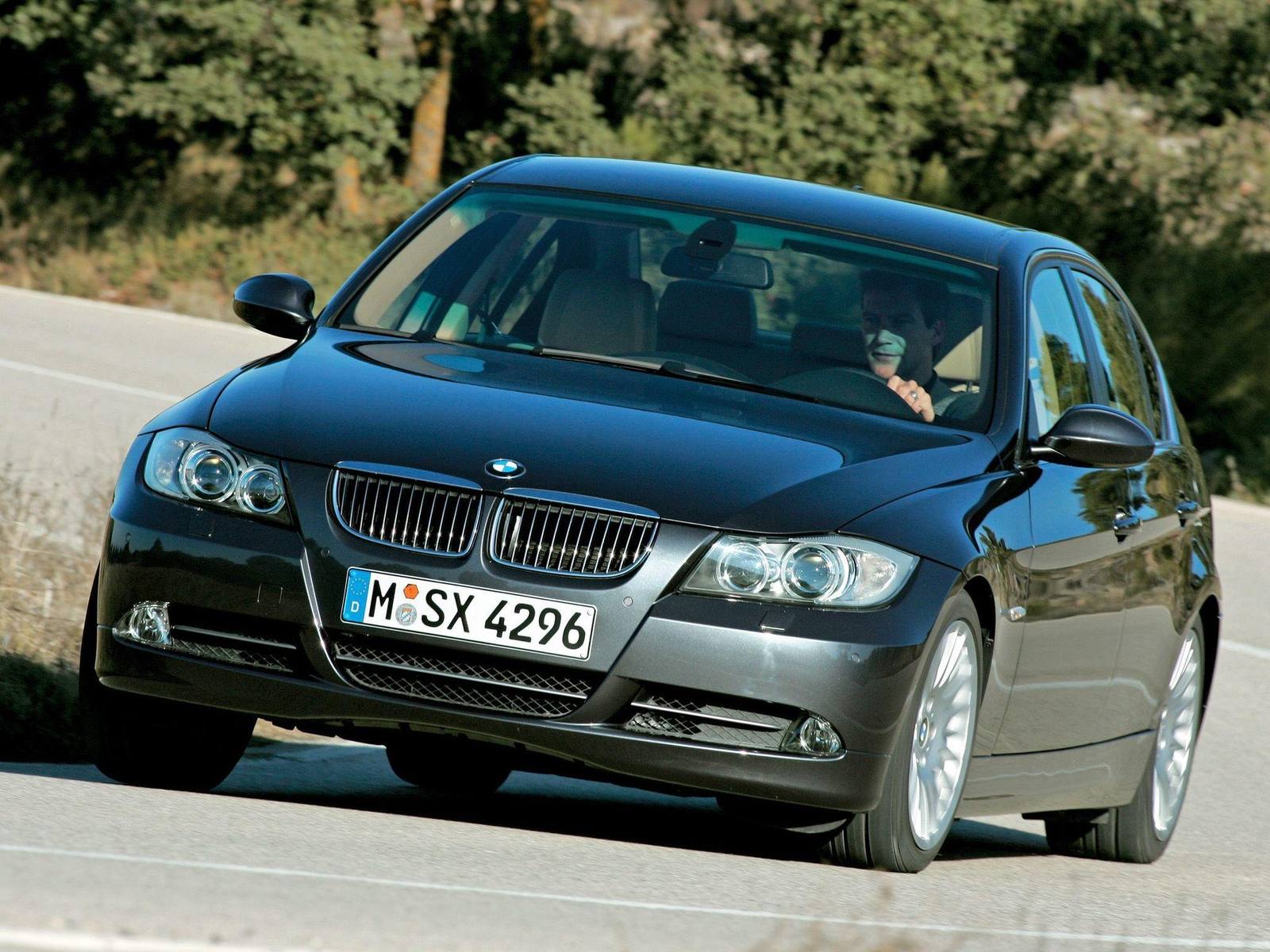 330i