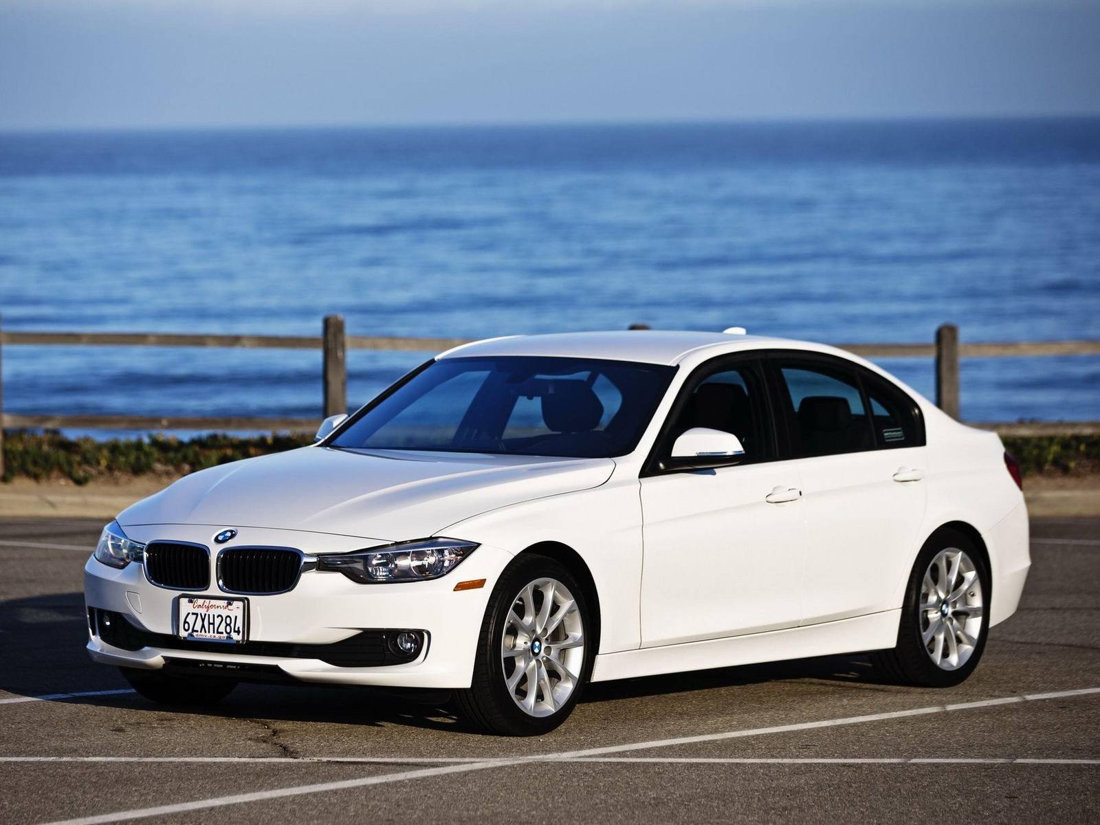 320i