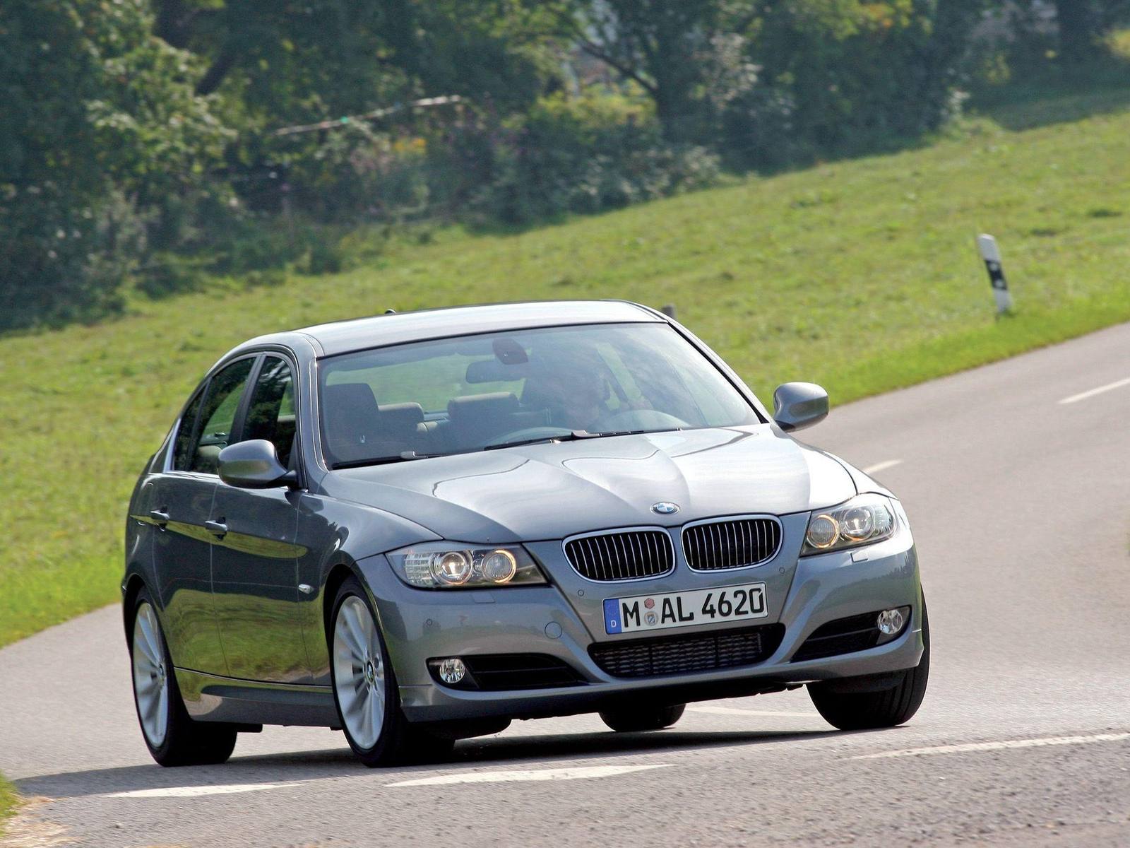 330i