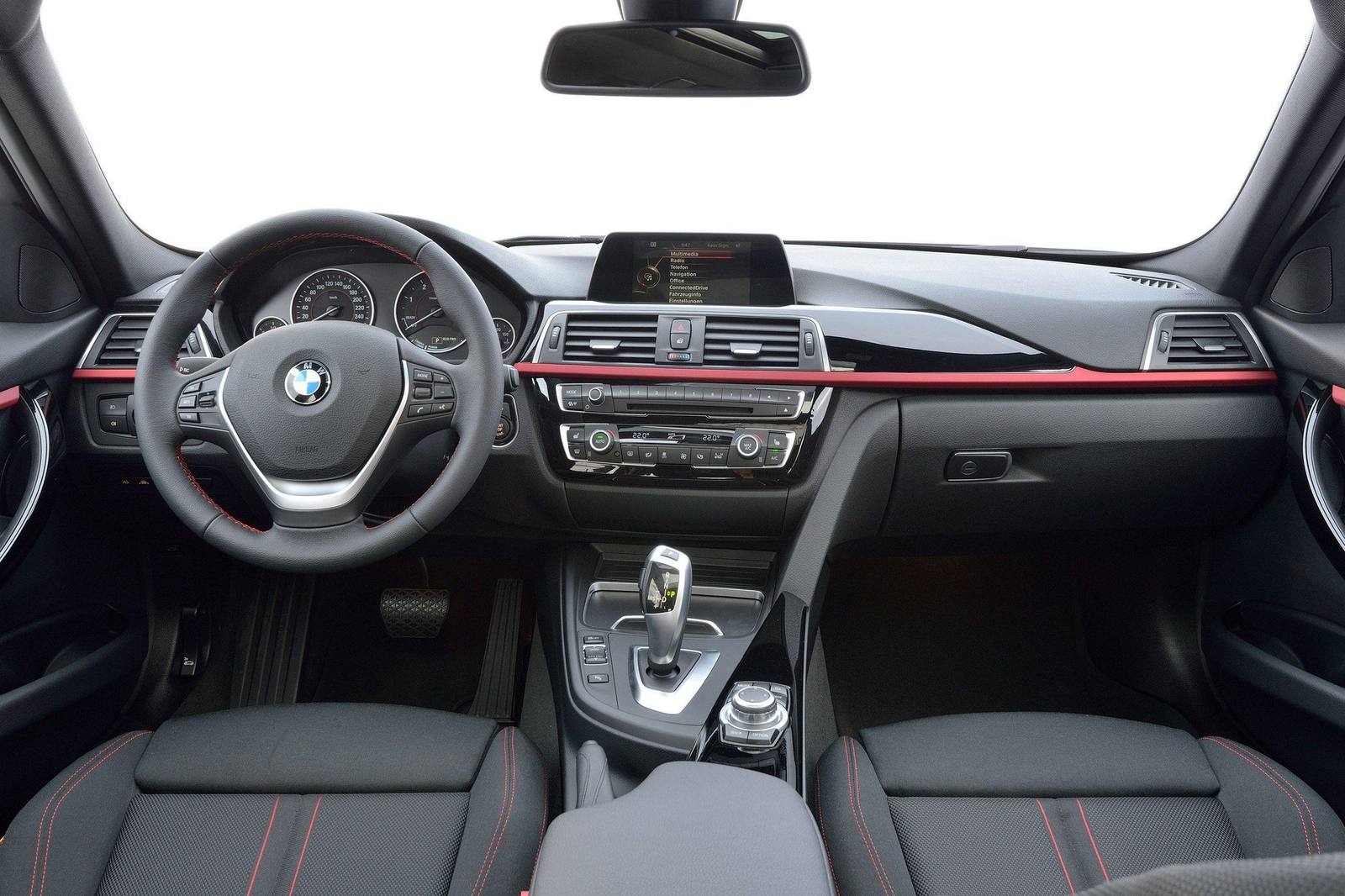 320i Touring