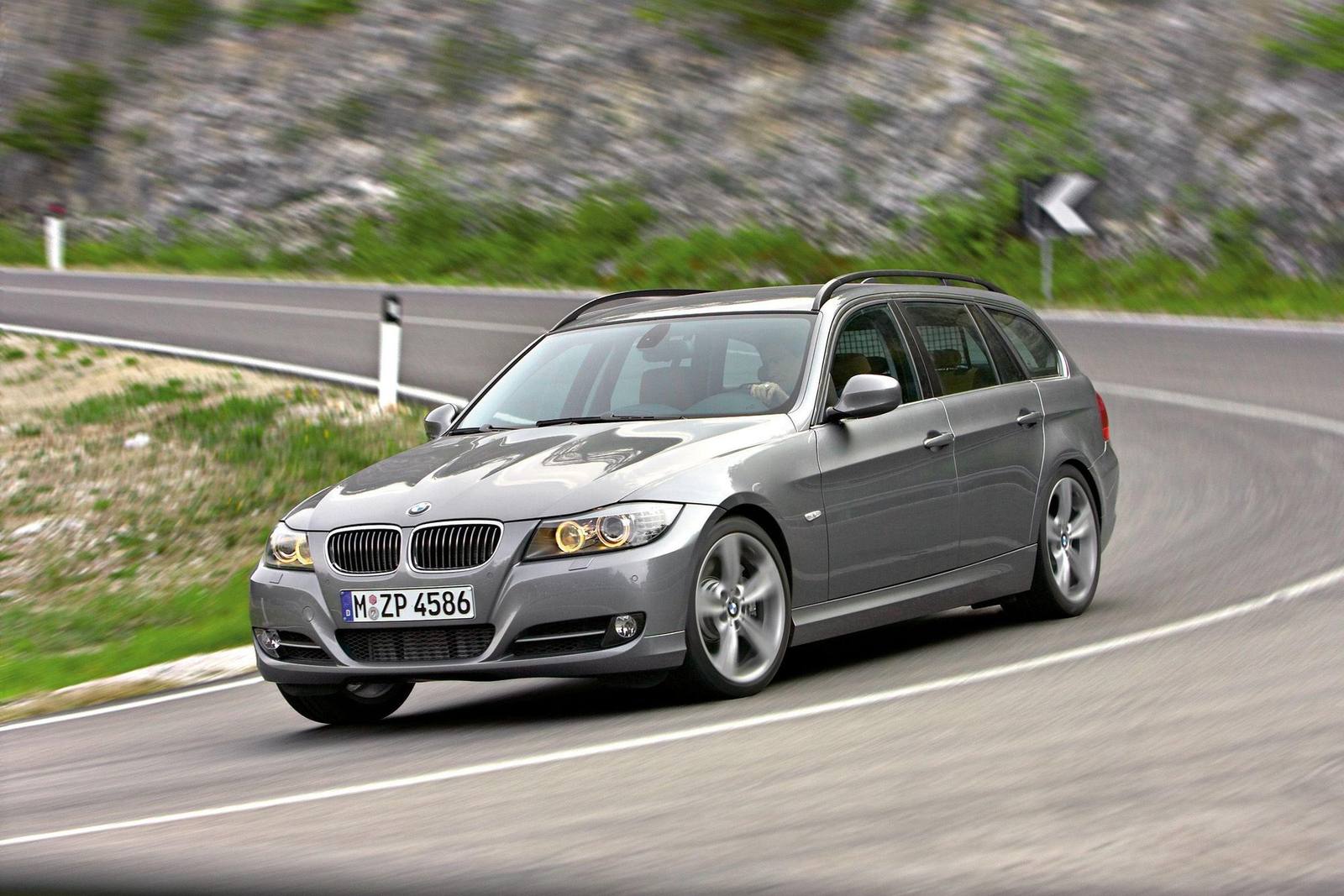 320i Touring