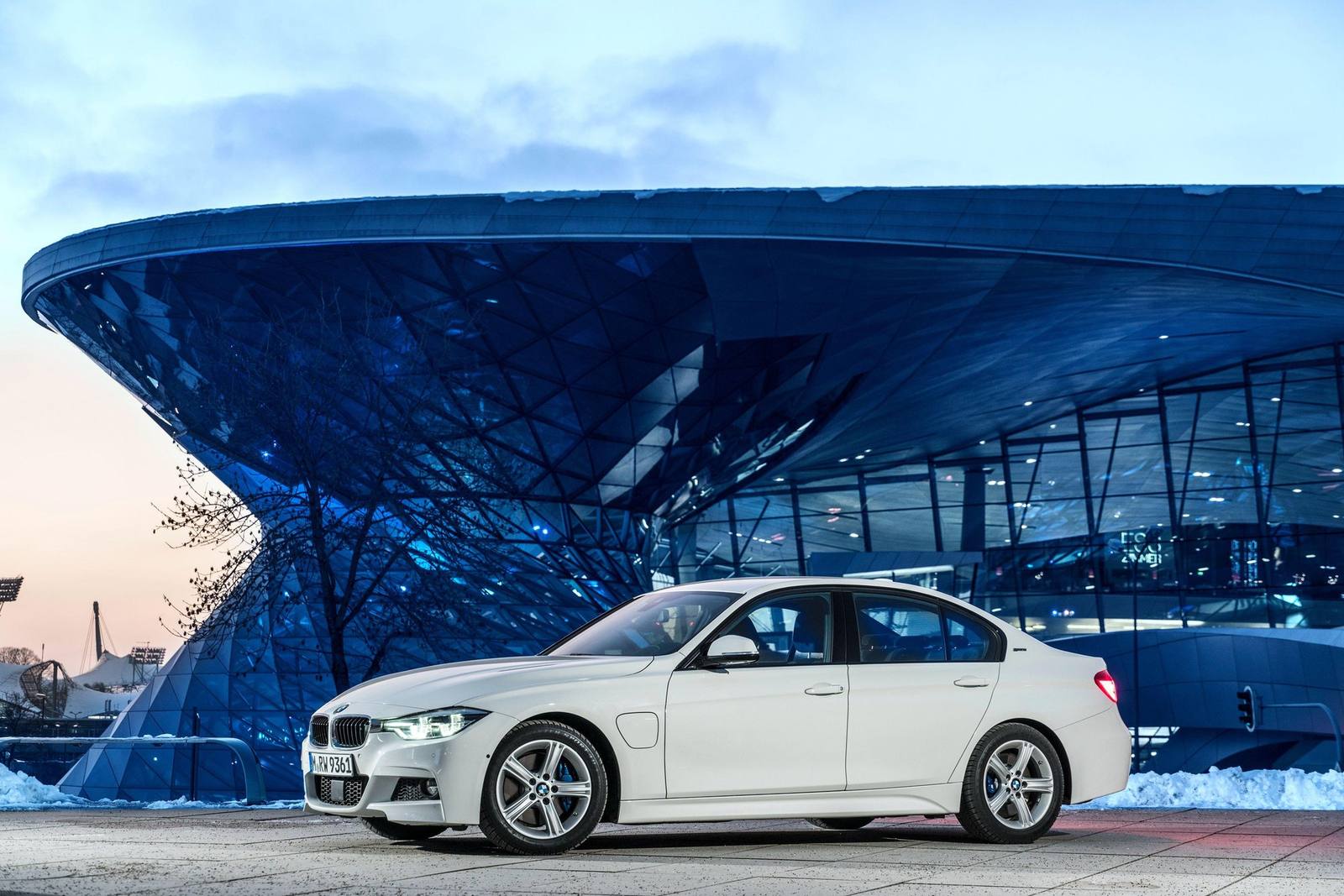 330e