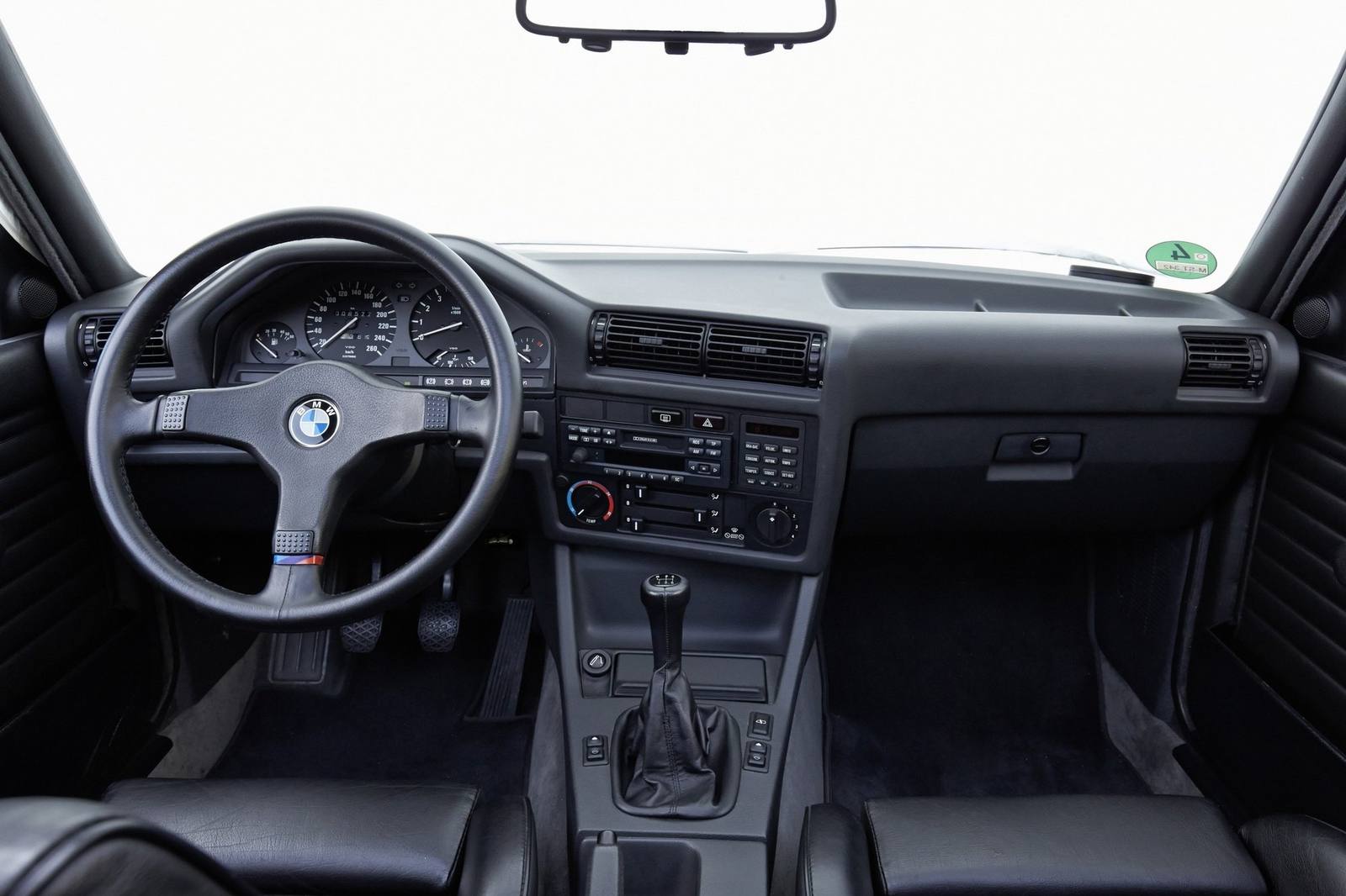 318i