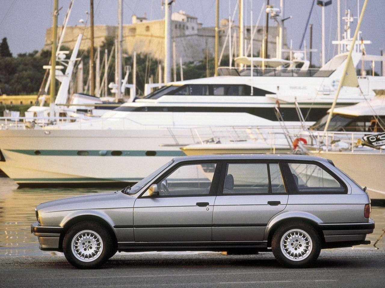 325i Touring