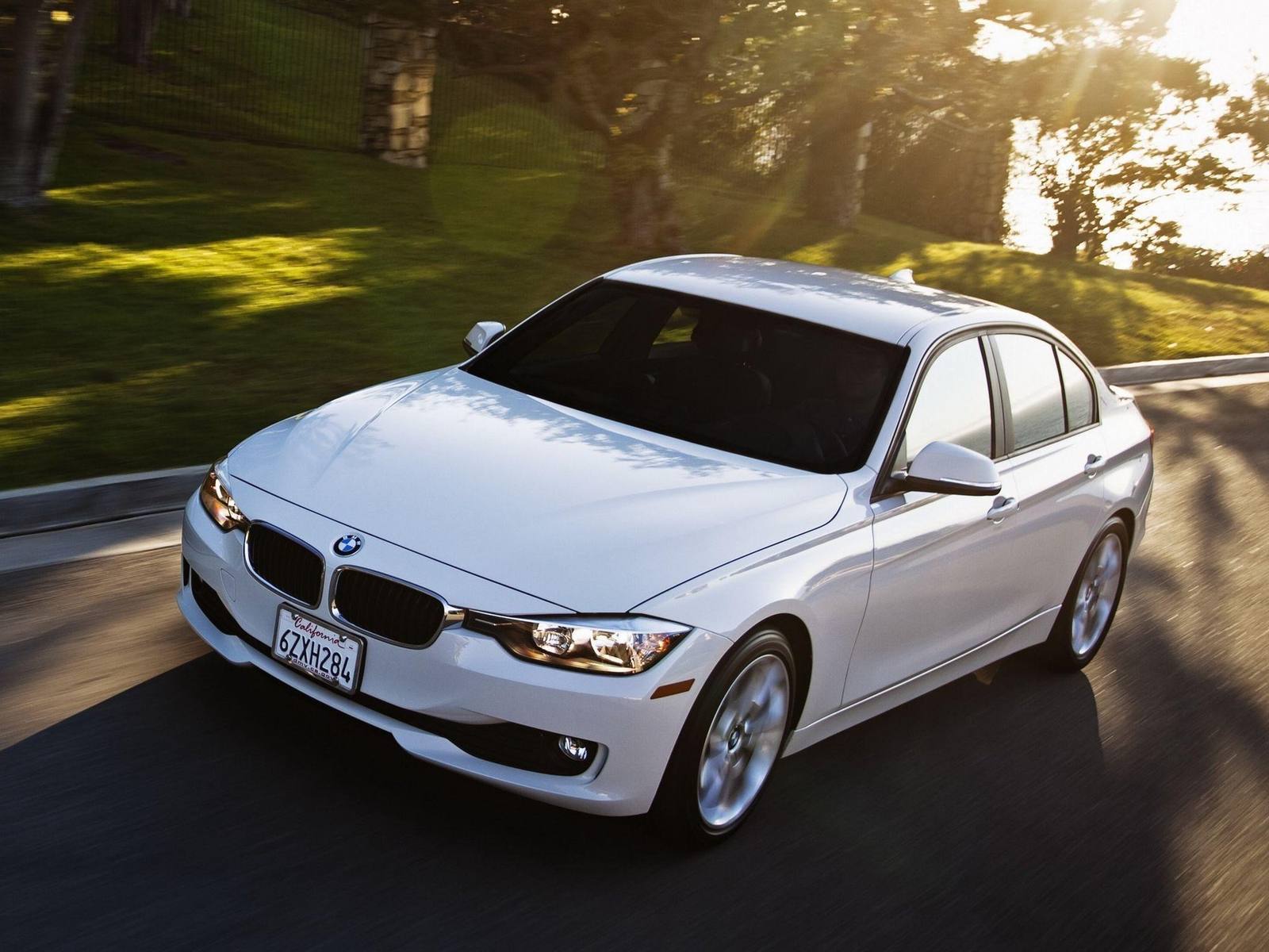 320i