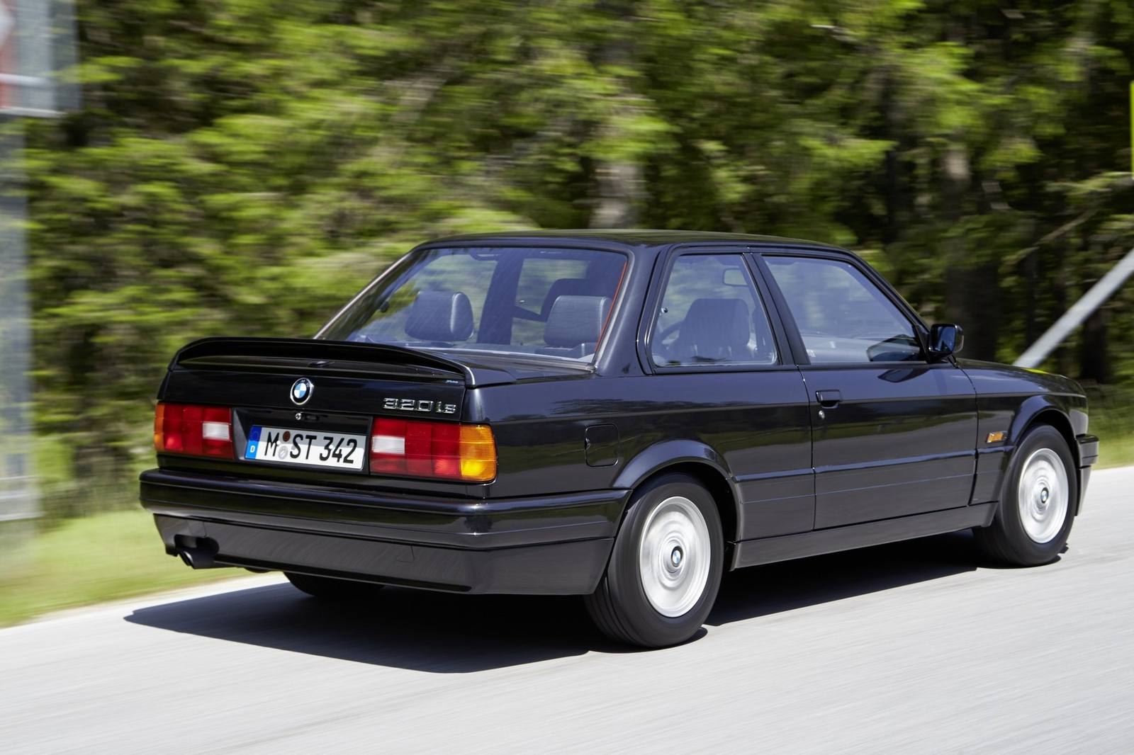 318i