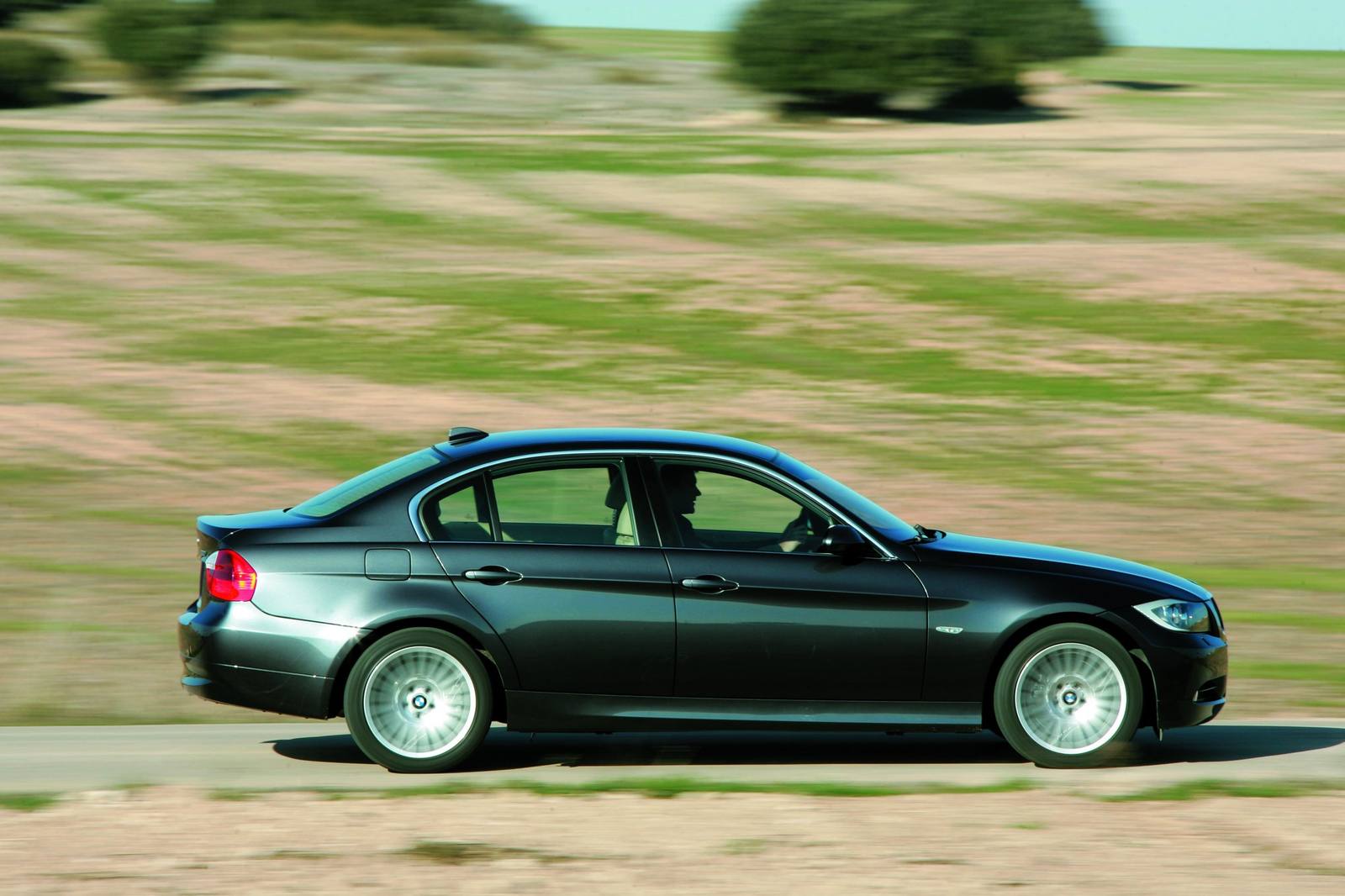 330i