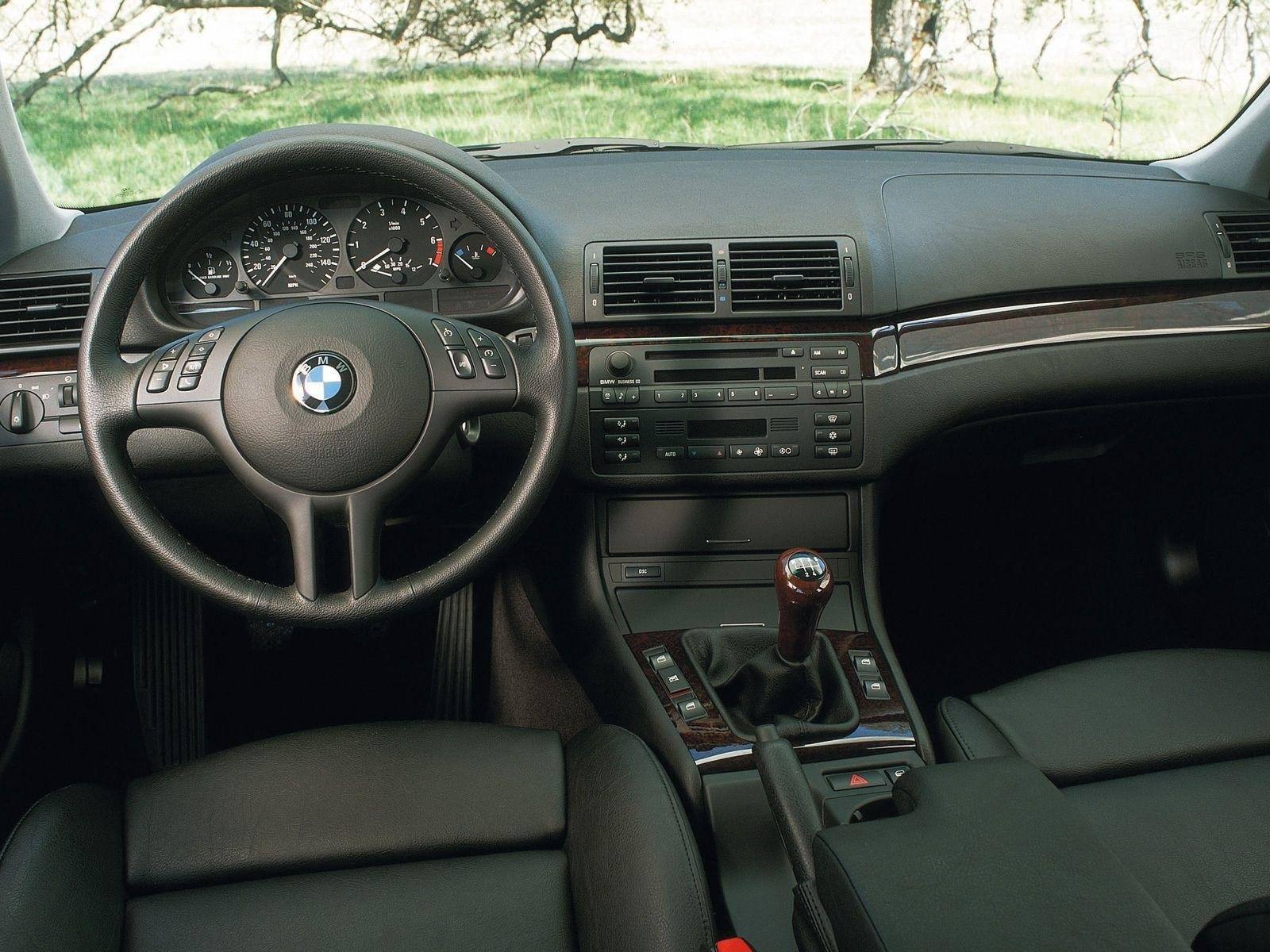 330i Touring