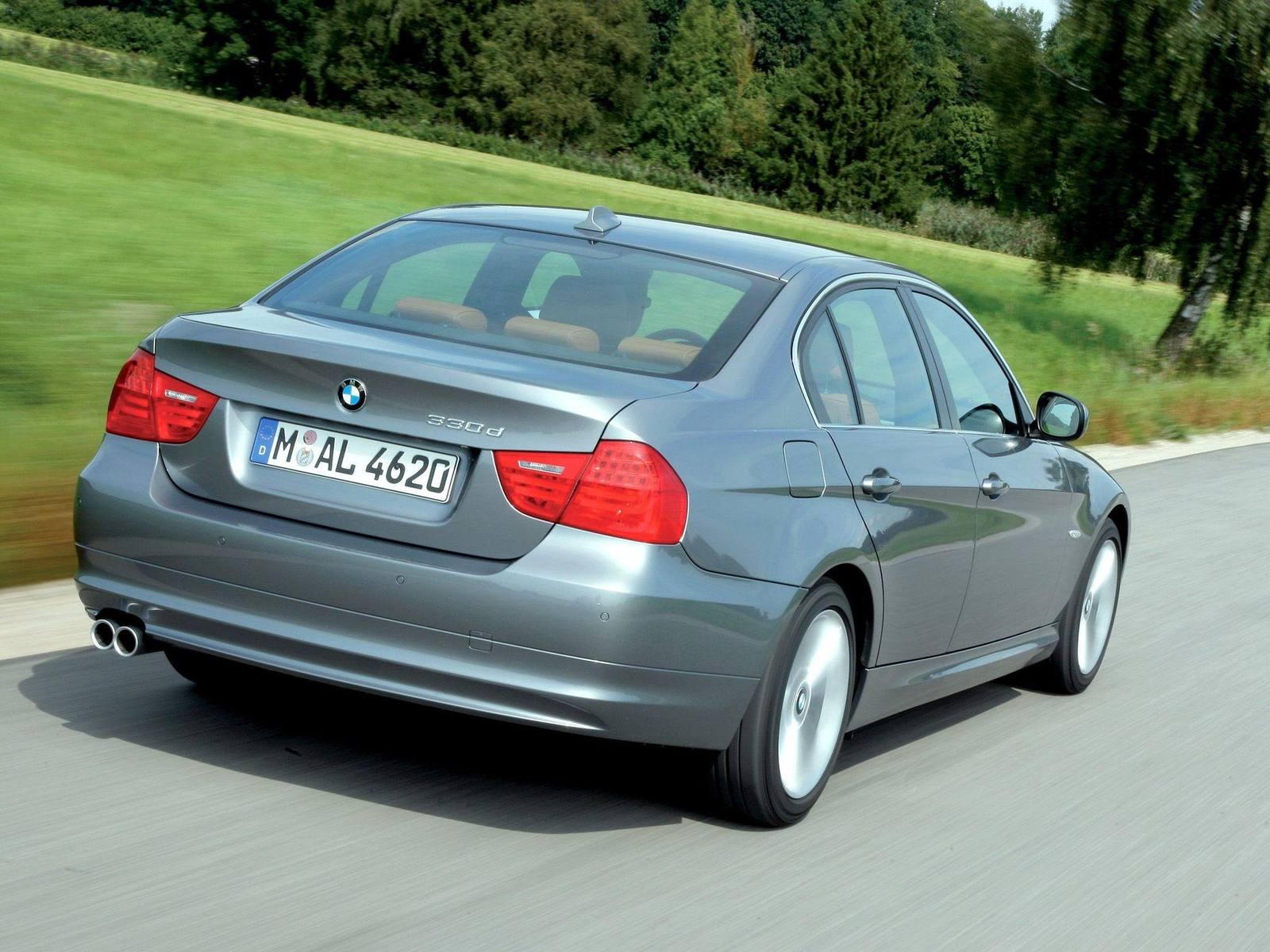 330i