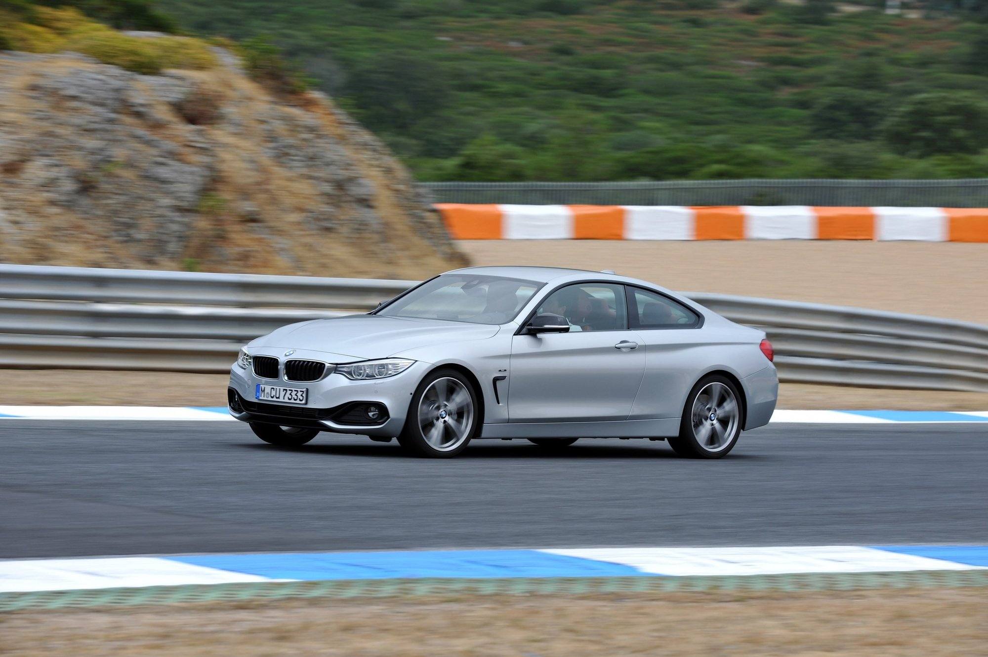 435i