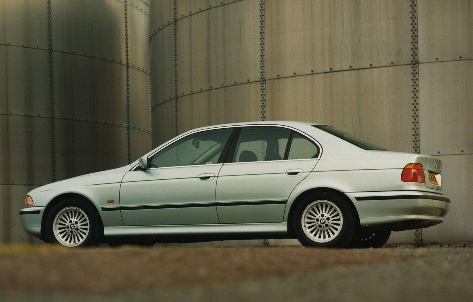 540i