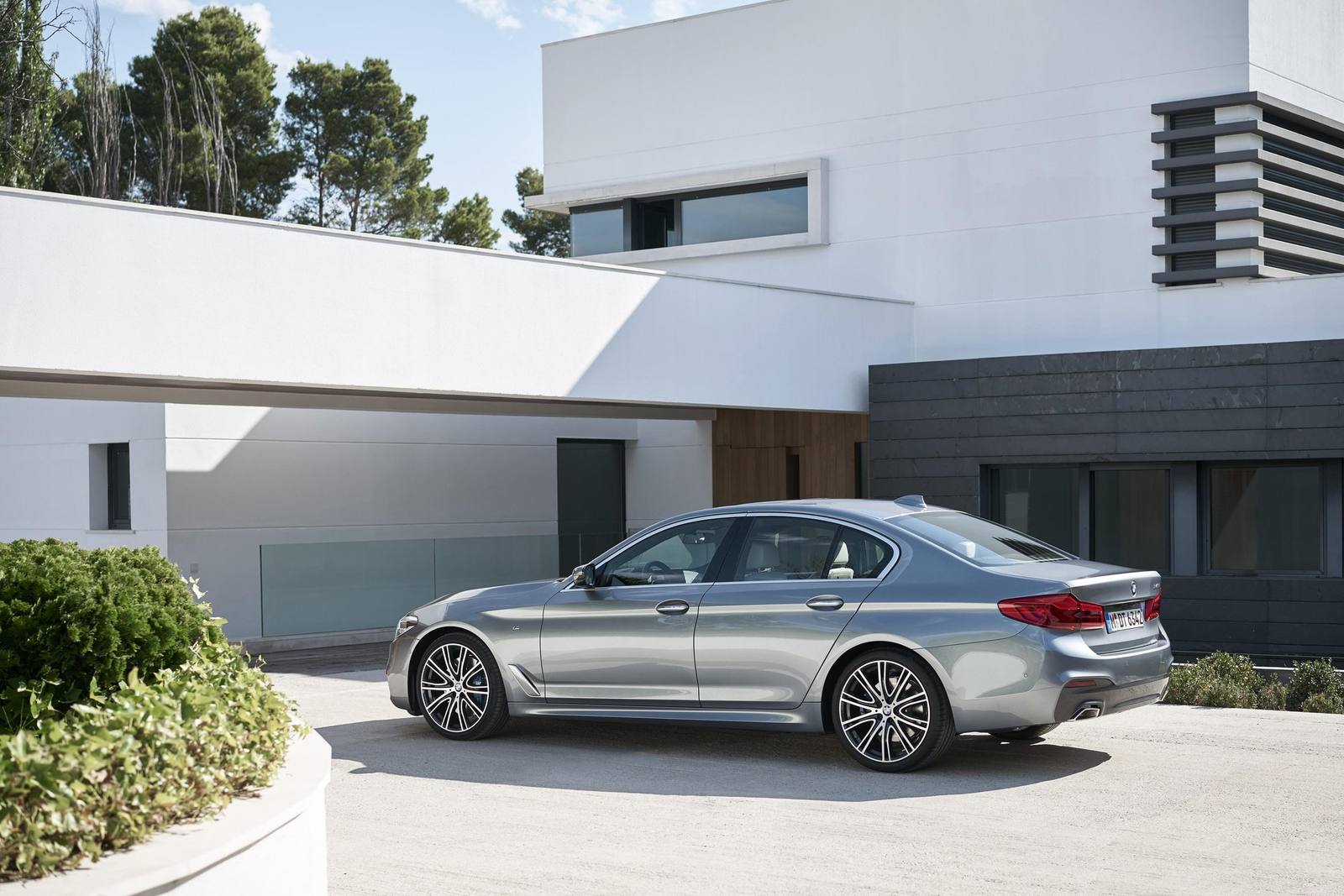 540i