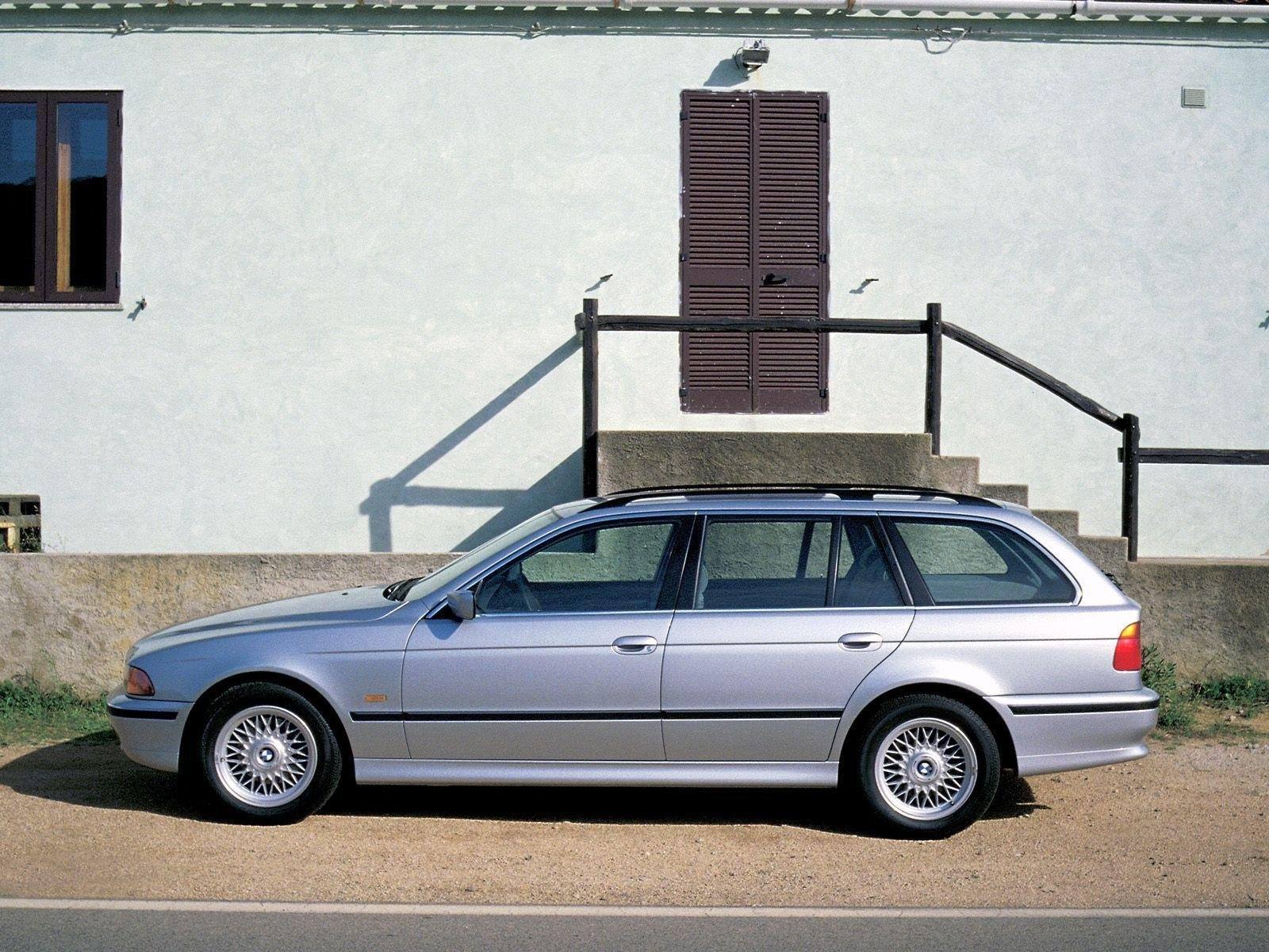 528i Touring