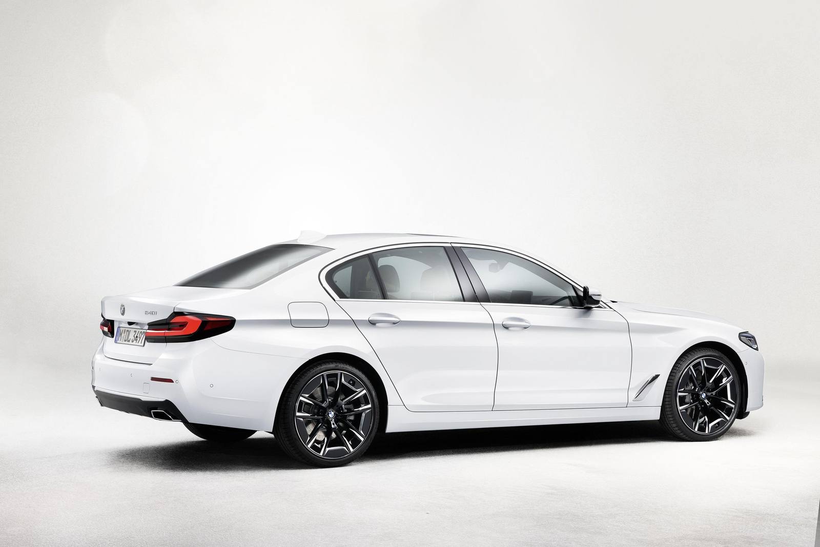 540i