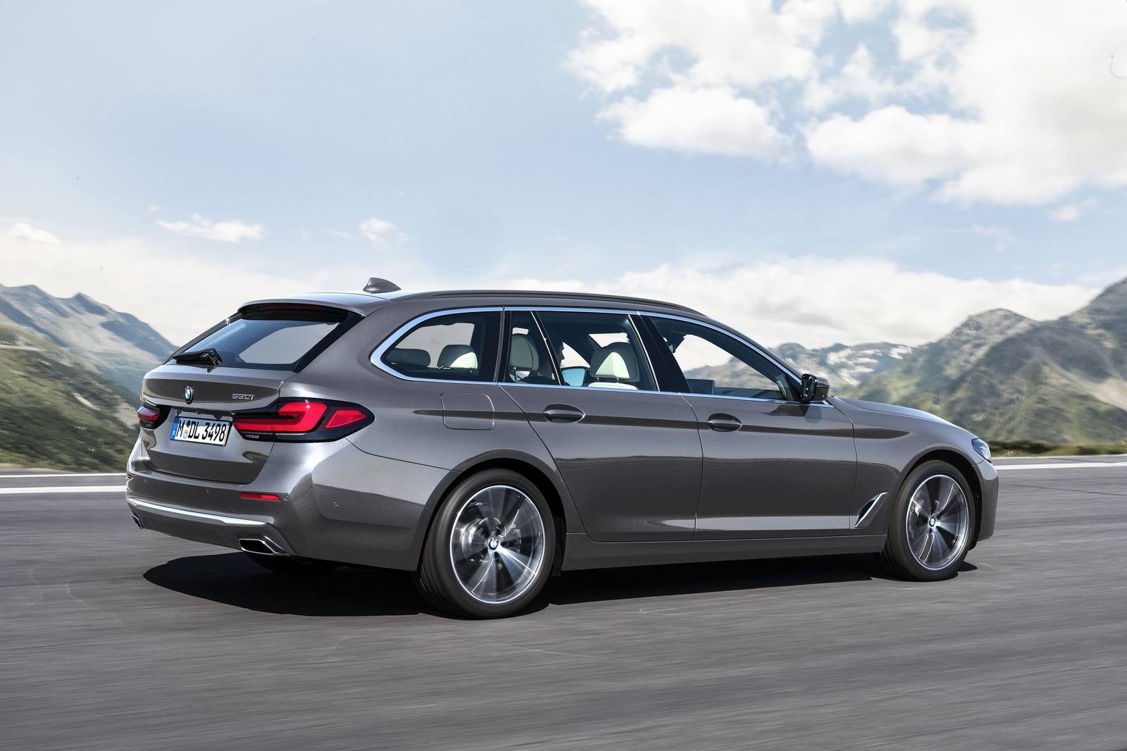 530i Touring