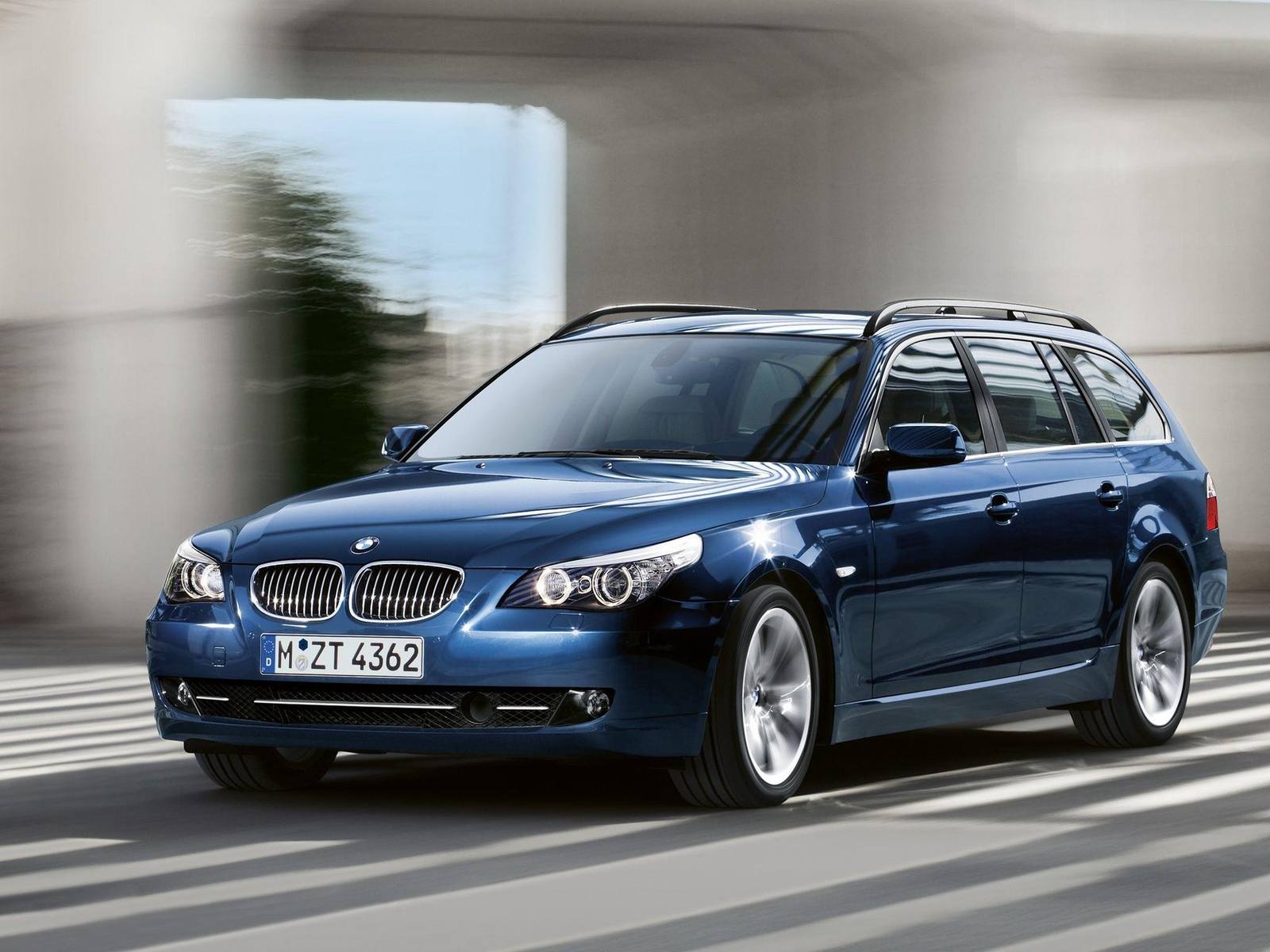 530i Touring