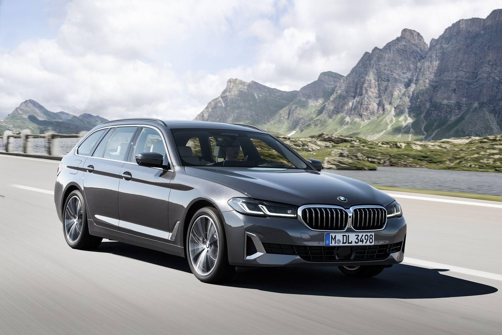 530i Touring