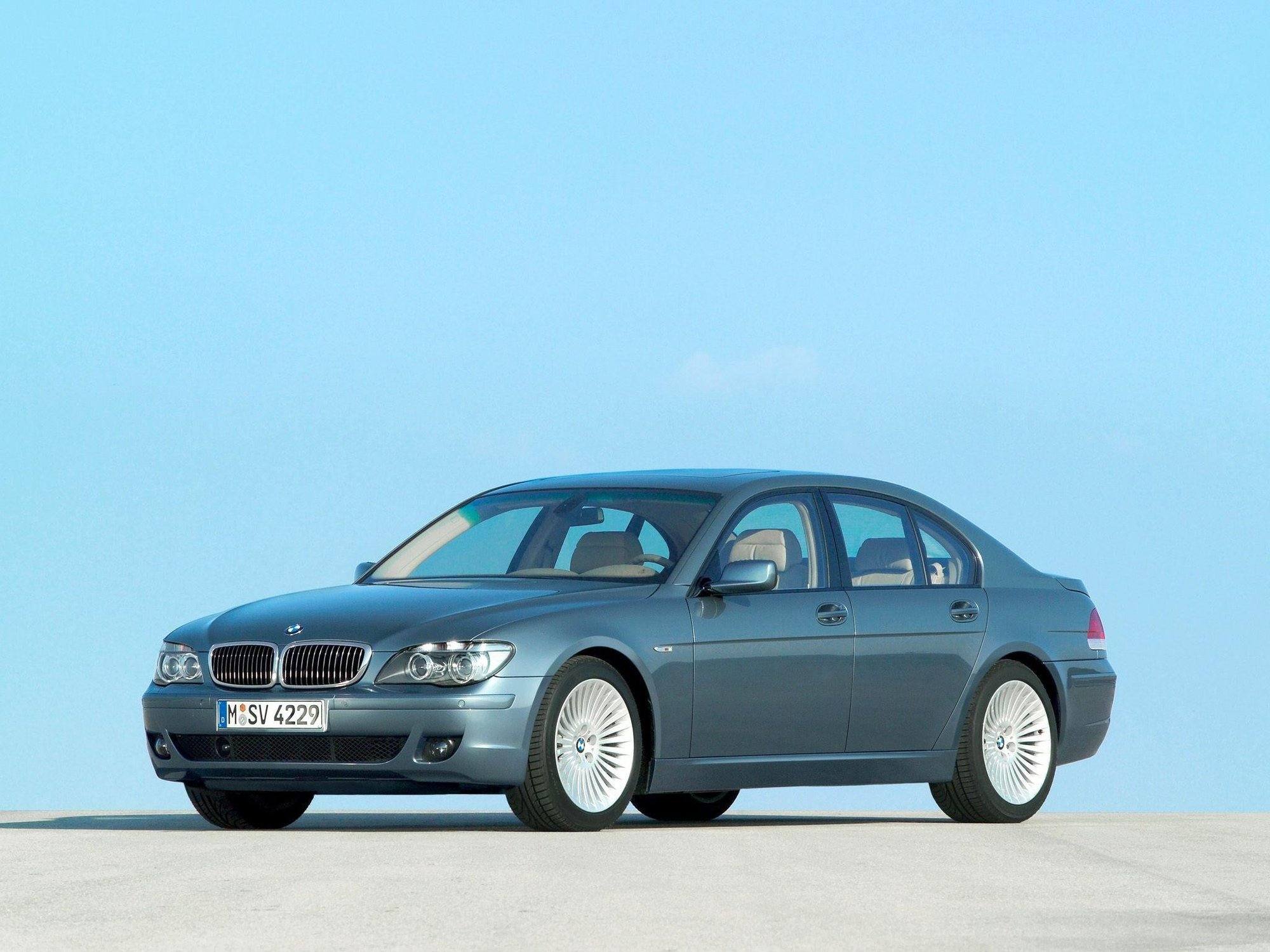 750i