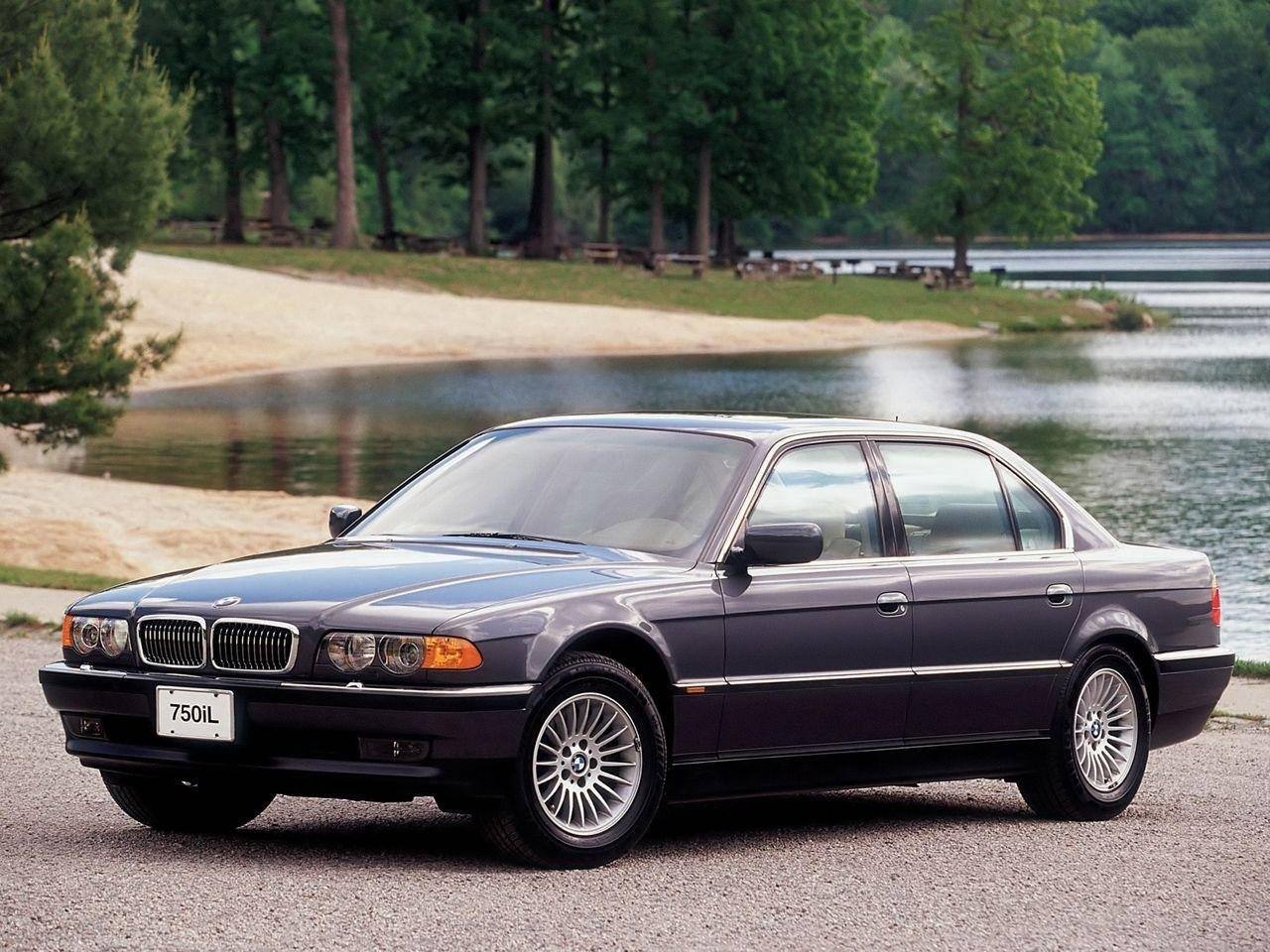 750i