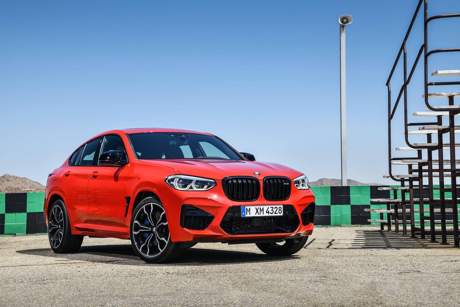 X4 M Competition