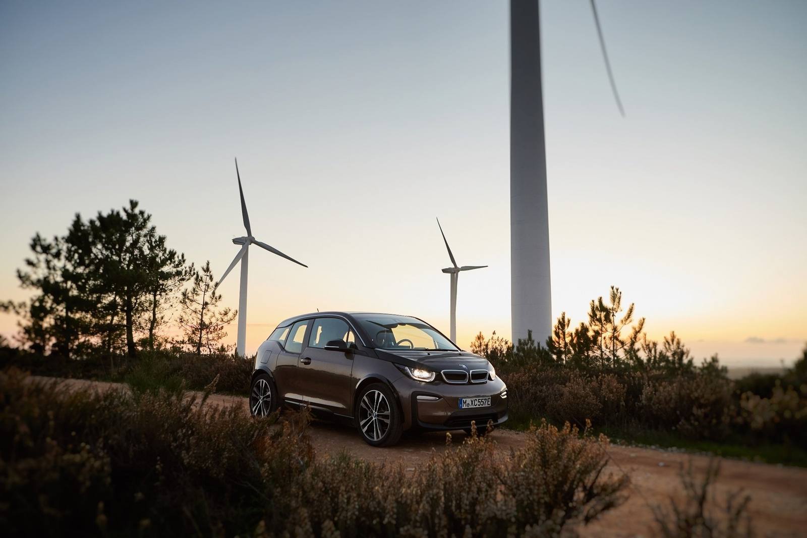 i3