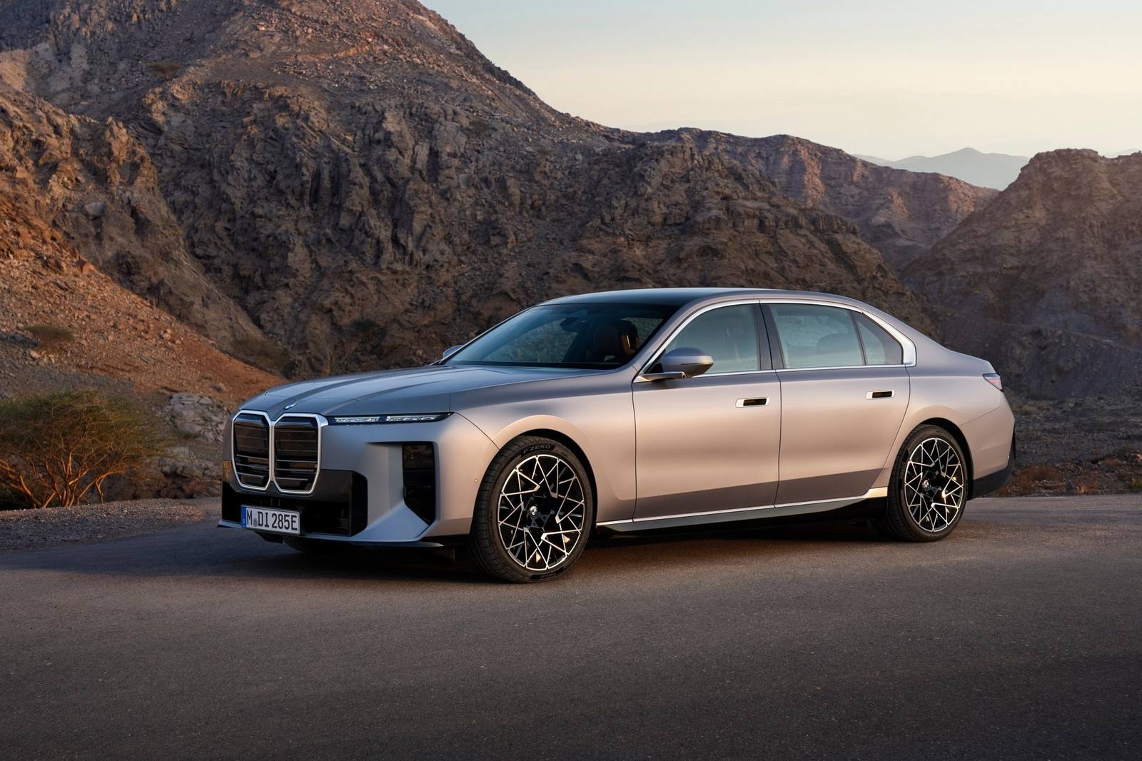 xDrive60